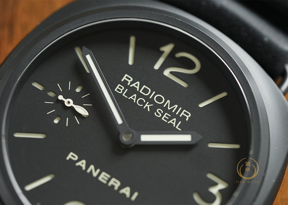 PAM00292 Radiomir Black Seal