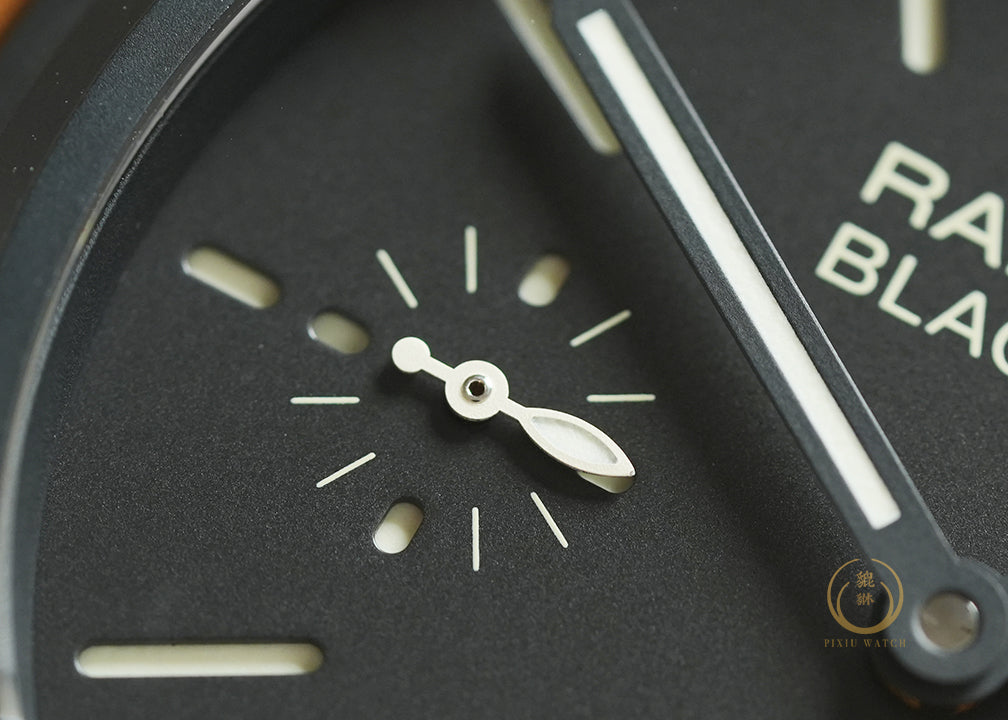 PAM00292 Radiomir Black Seal