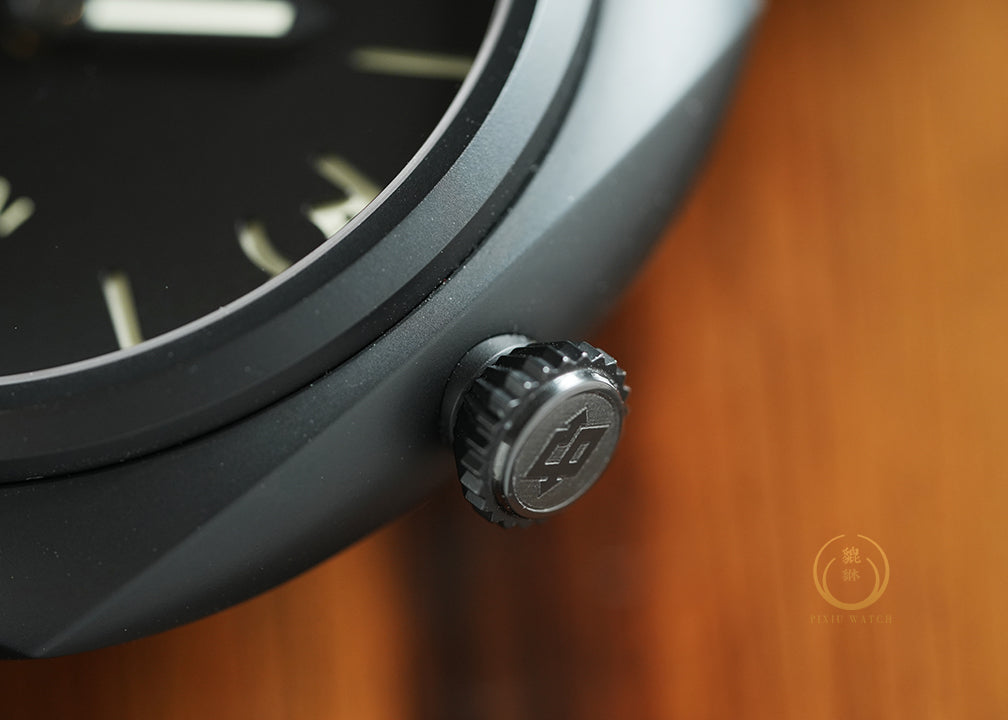 PAM00292 Radiomir Black Seal
