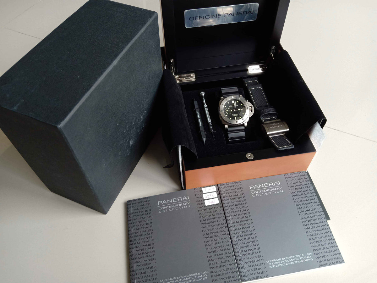 Panerai 305 Submersible Titanium