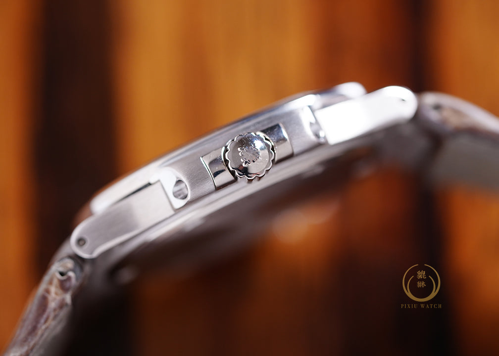 Patek Nautilus Smoke Gray White Gold 7010G-012