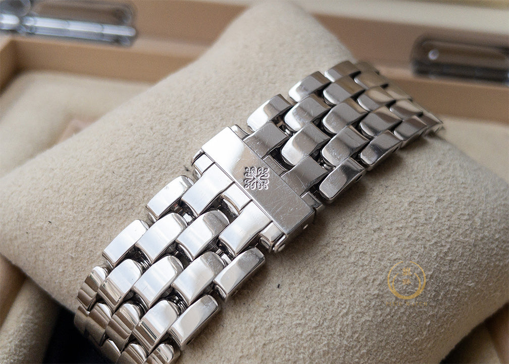 Patek Philippe 5036/1G White Gold
