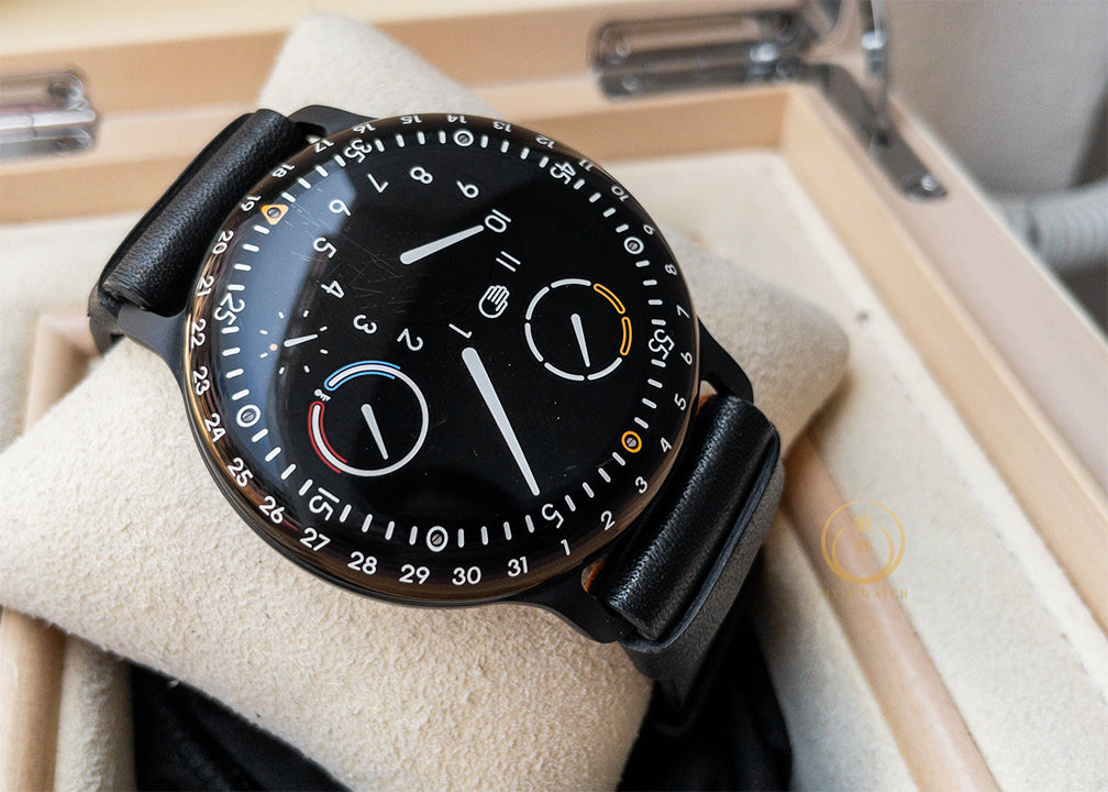 Ressence TYPE 3BB ‘Black Black’
