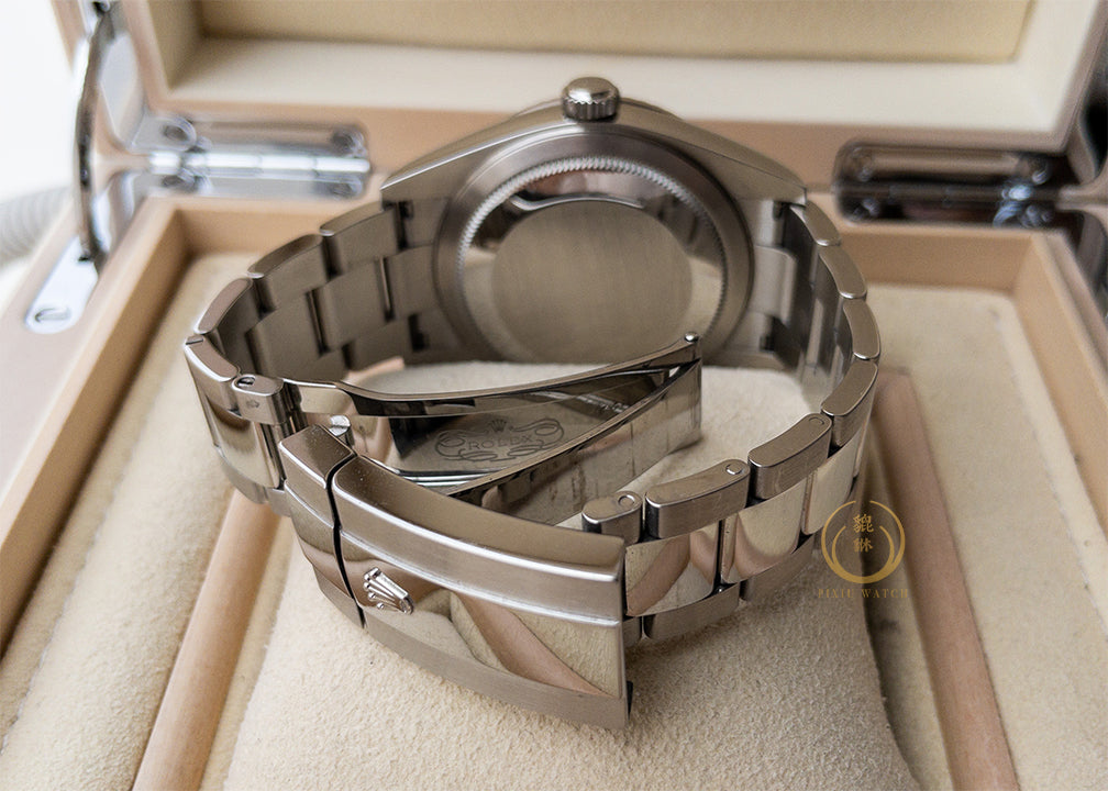 Rolex Sky-Dweller White Rolesor