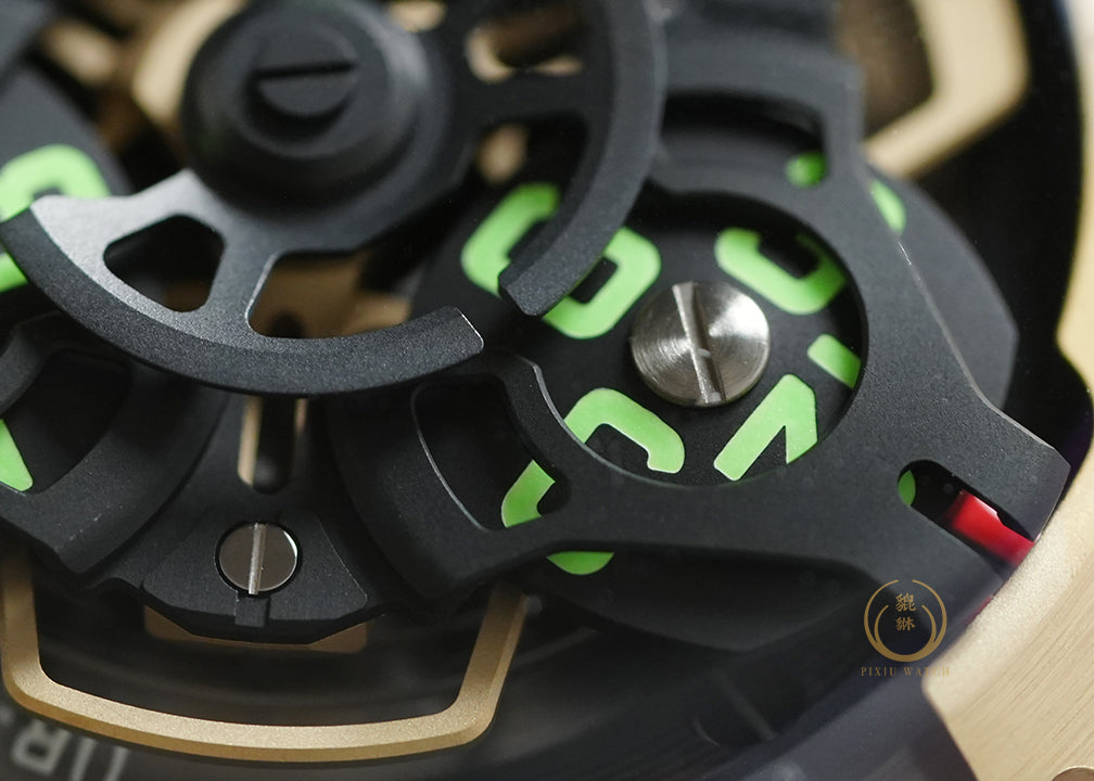 Urwerk UR-100 Electrum Limited