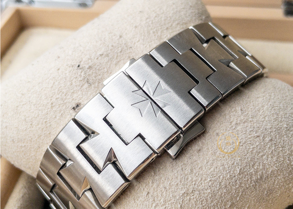 Vacheron Constantin Overseas 49150 Chrono Big Date