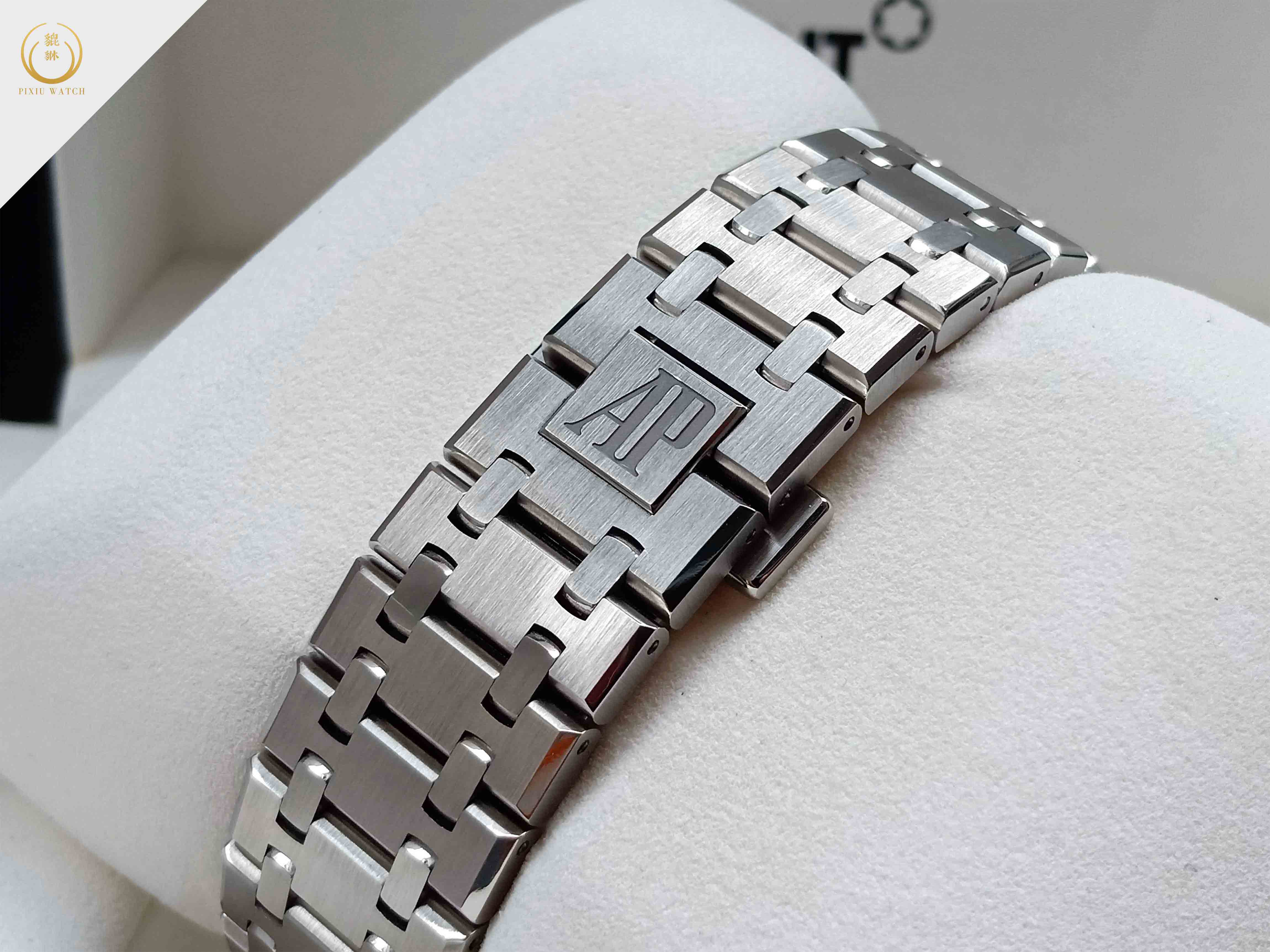 Audemars Piguet Royal Oak 15500ST