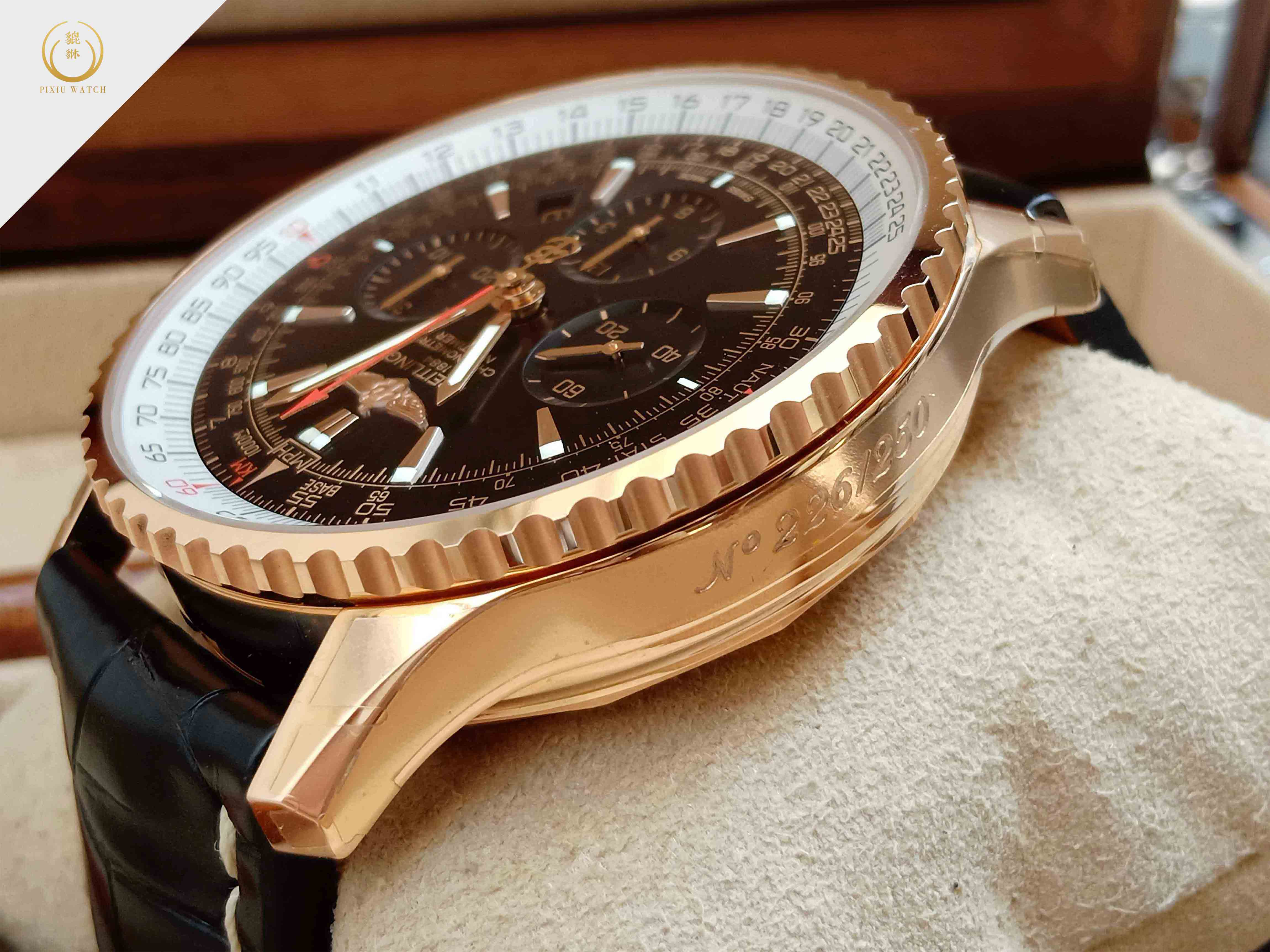 Breitling Navitimer 01 Limited RB0127E6/BF16