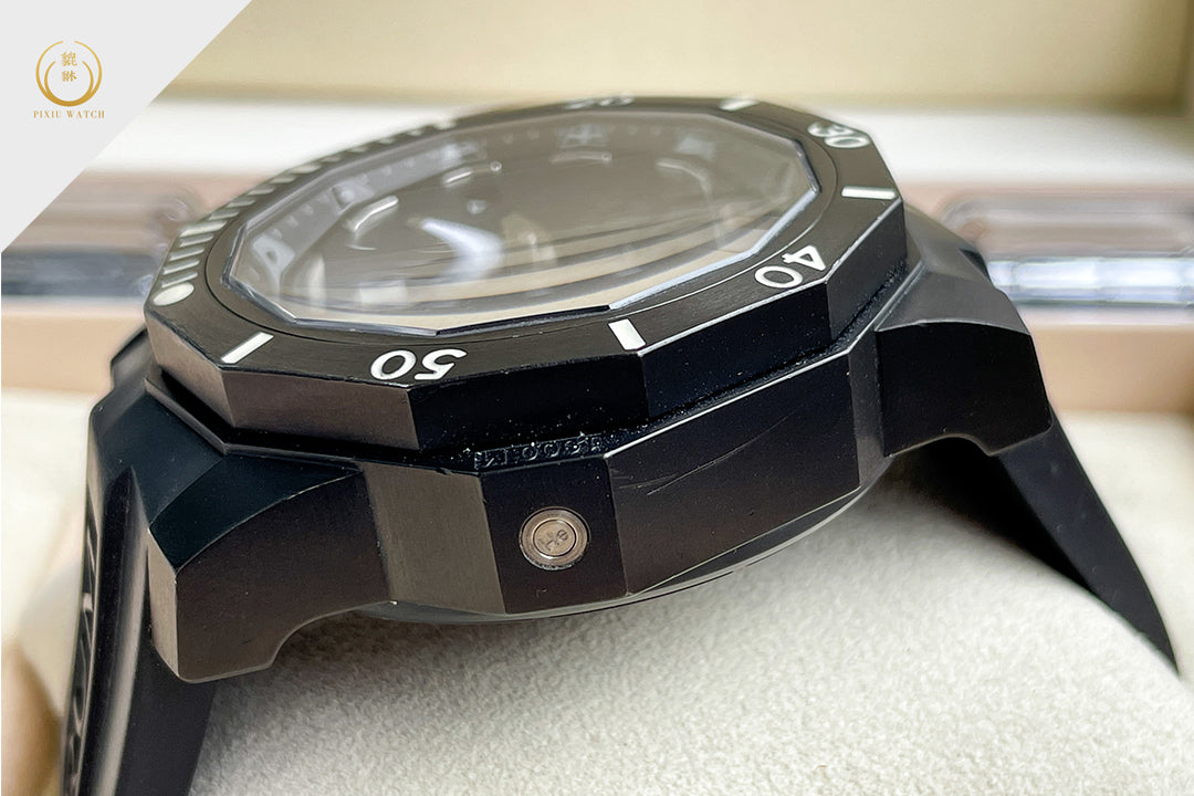 Corum Admiral’s Cup “Deep Hull” Titanium Limited 355 Pcs.