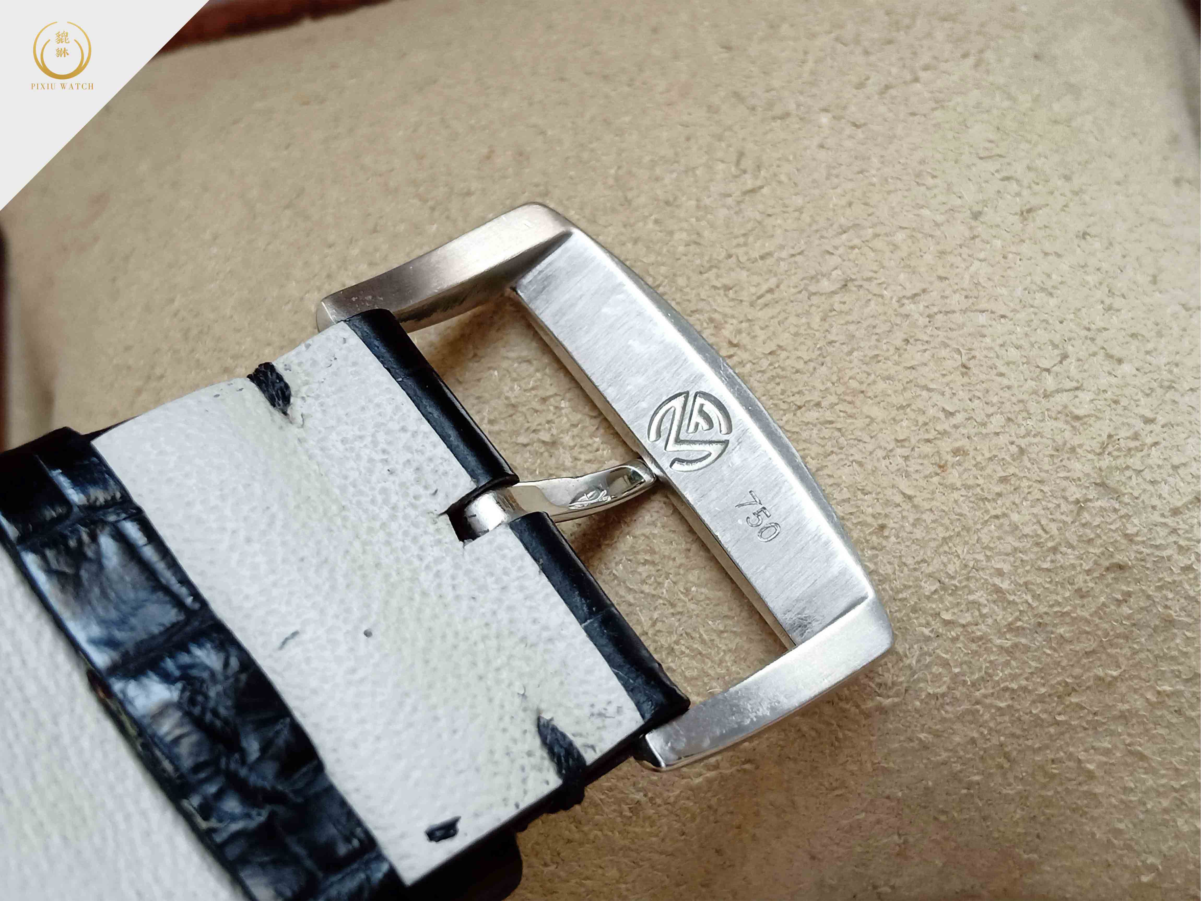Franck Muller Longisland 1002 White Gold 18K