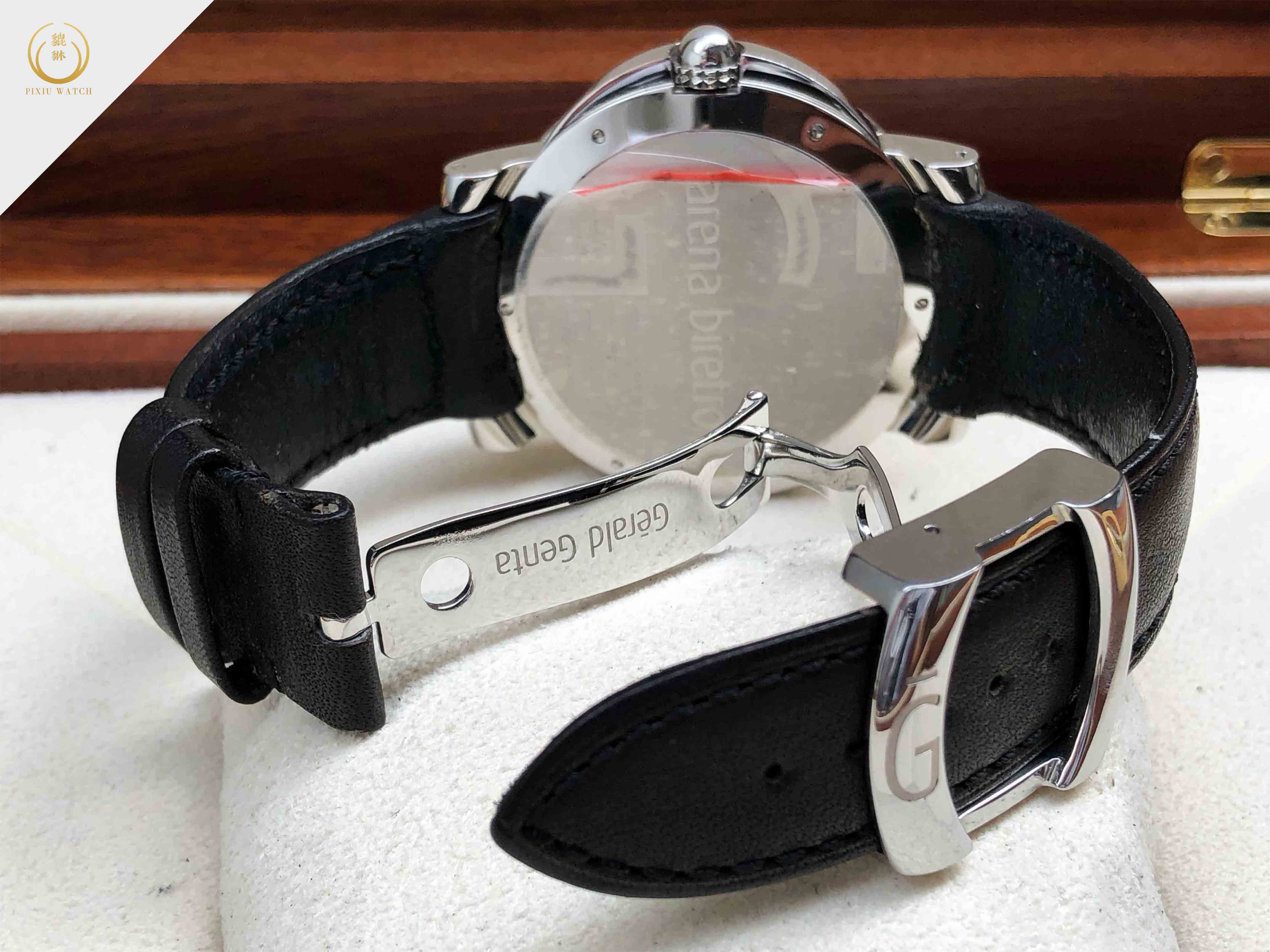 Gerald Genta Arena Biretro Retrograde