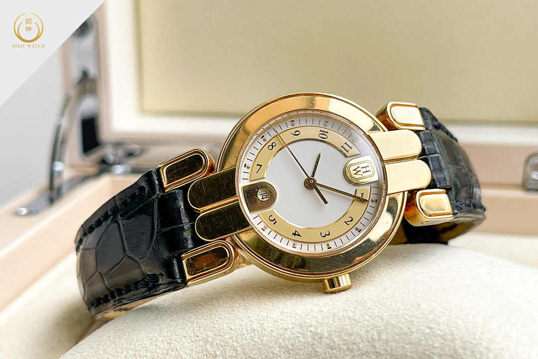 Harry Winston Ladies 18K Yellow Gold