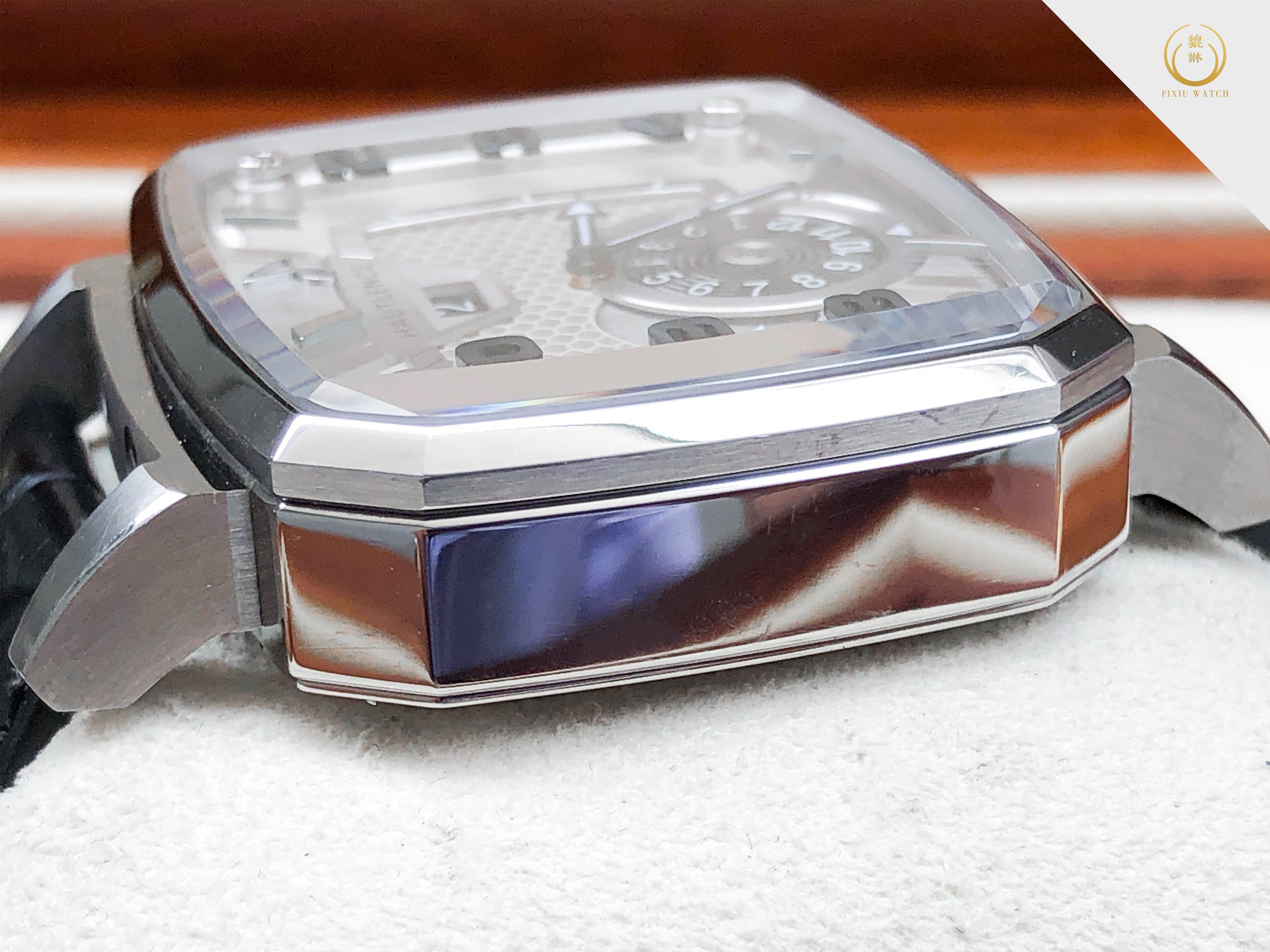 Hautlence Destination 02