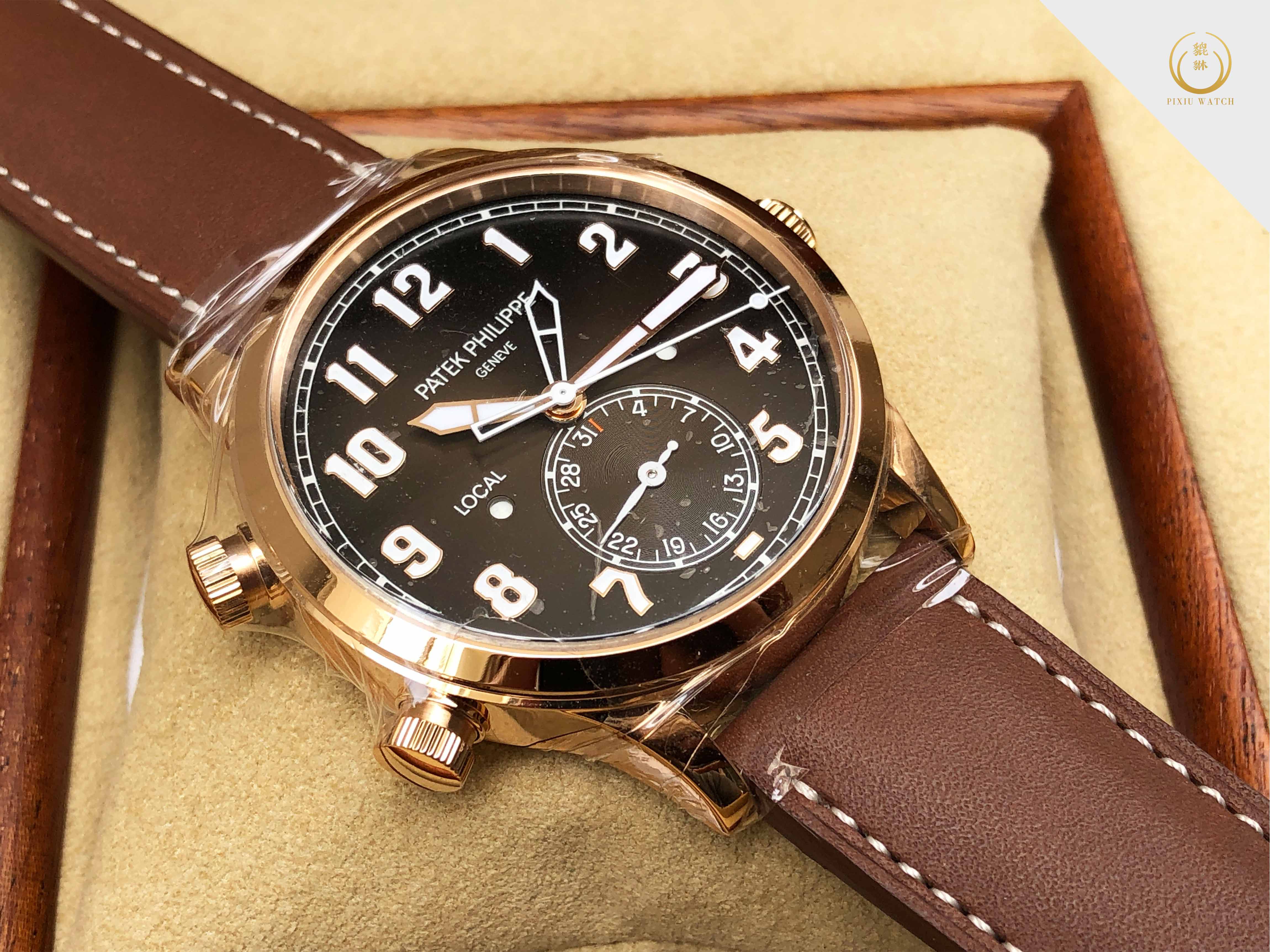 “New” Patek Philippe Calatrava 5524R-001 Pilot Travel Time