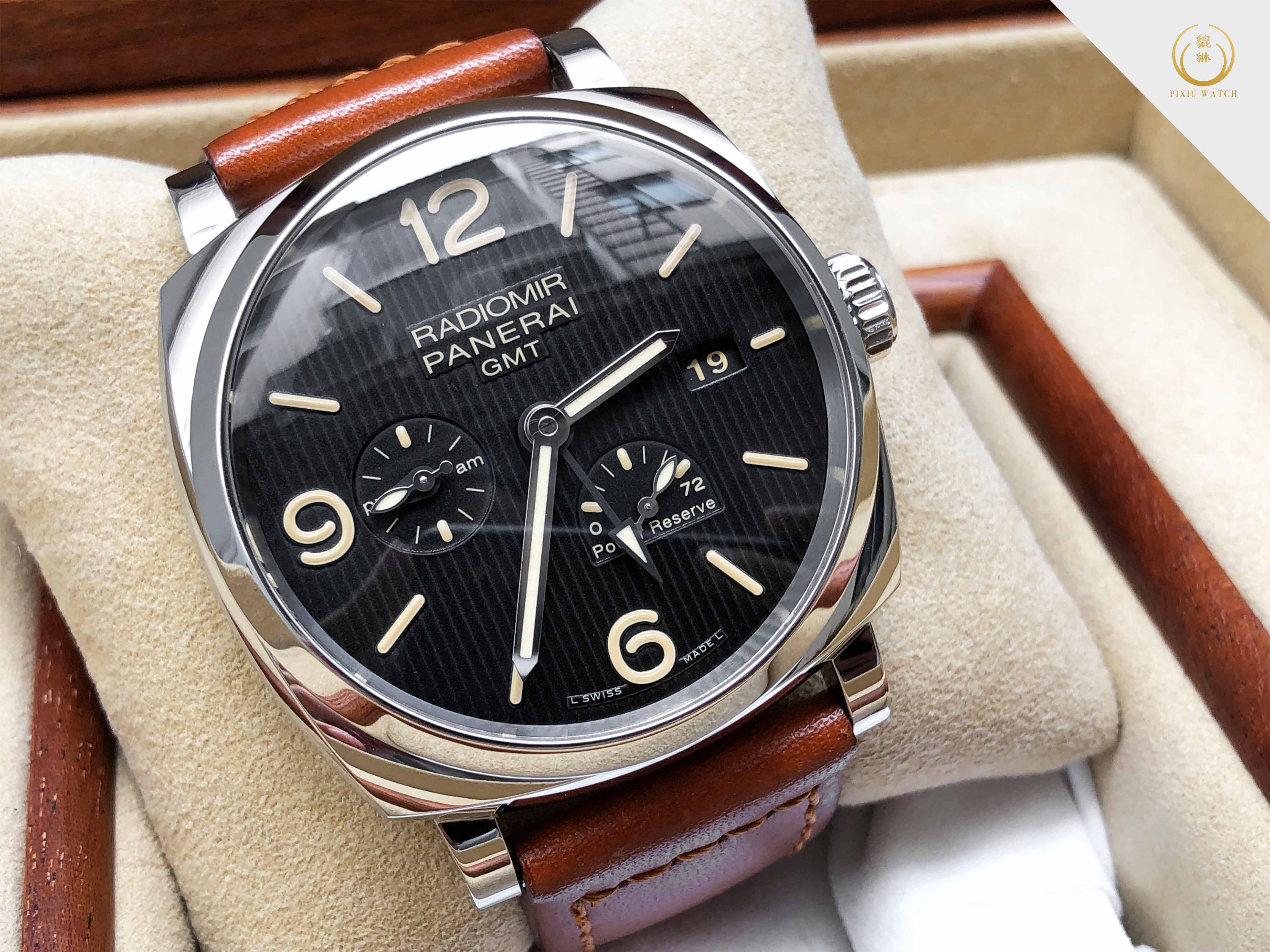 Panerai Radiomir 1940 3 Days GMT Power Reserve Tuxedo PAM00658