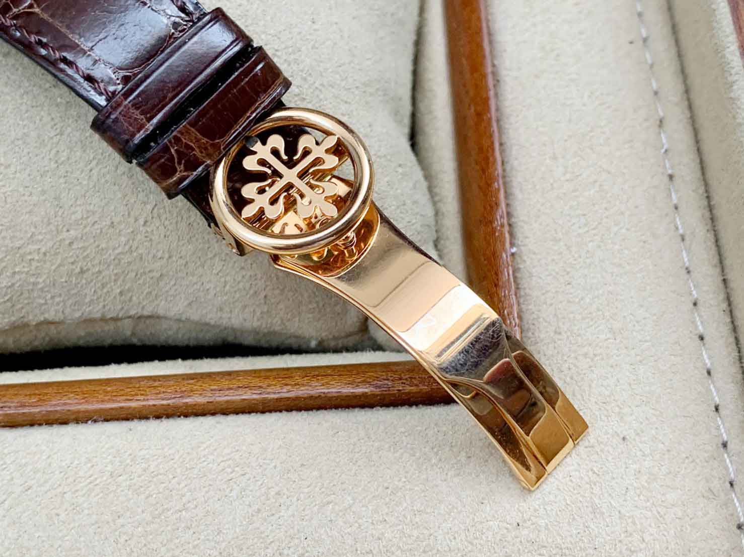 Patek Philippe Gondolo 5100r Year 2000 10 days