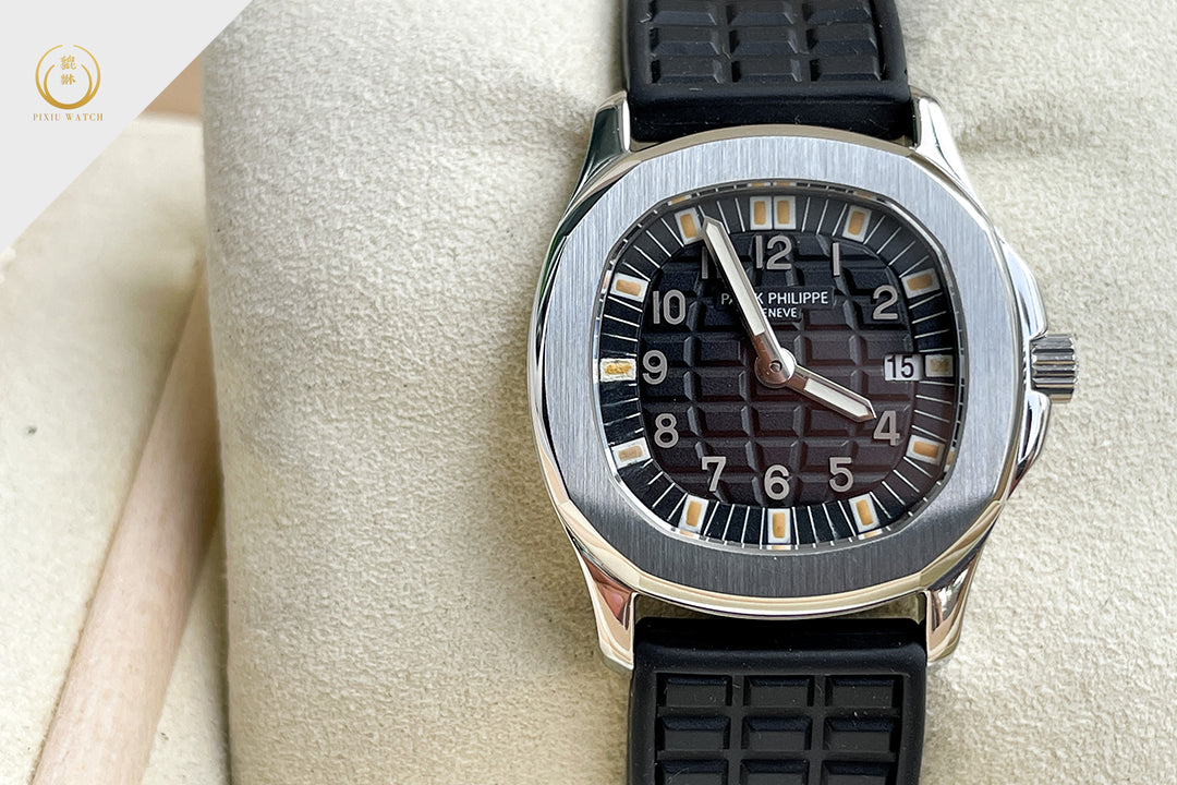 Patek Philippe Aquanaut 4960A-010 Ladies