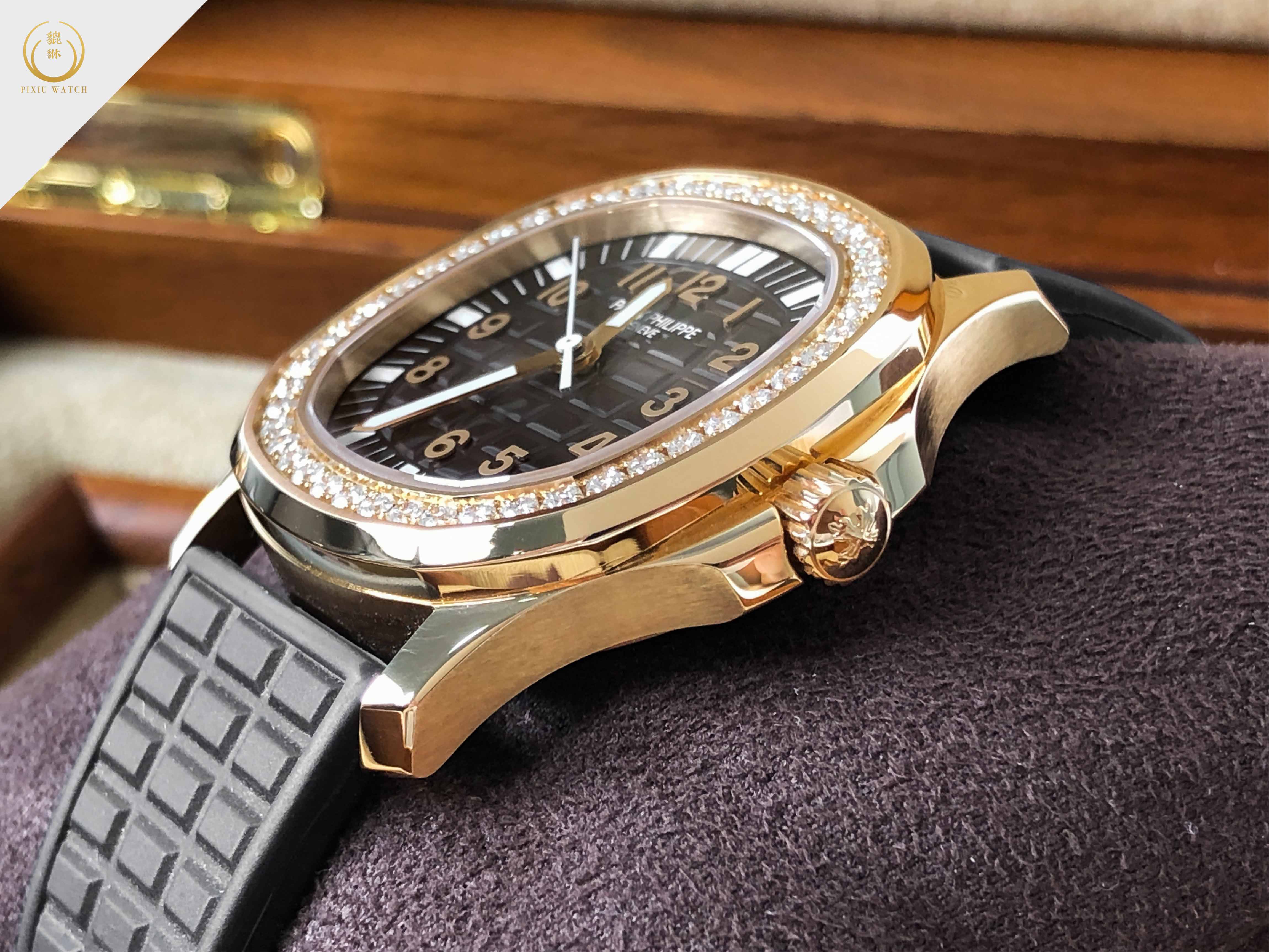 Patek Philippe Aquanaut 5068R-001