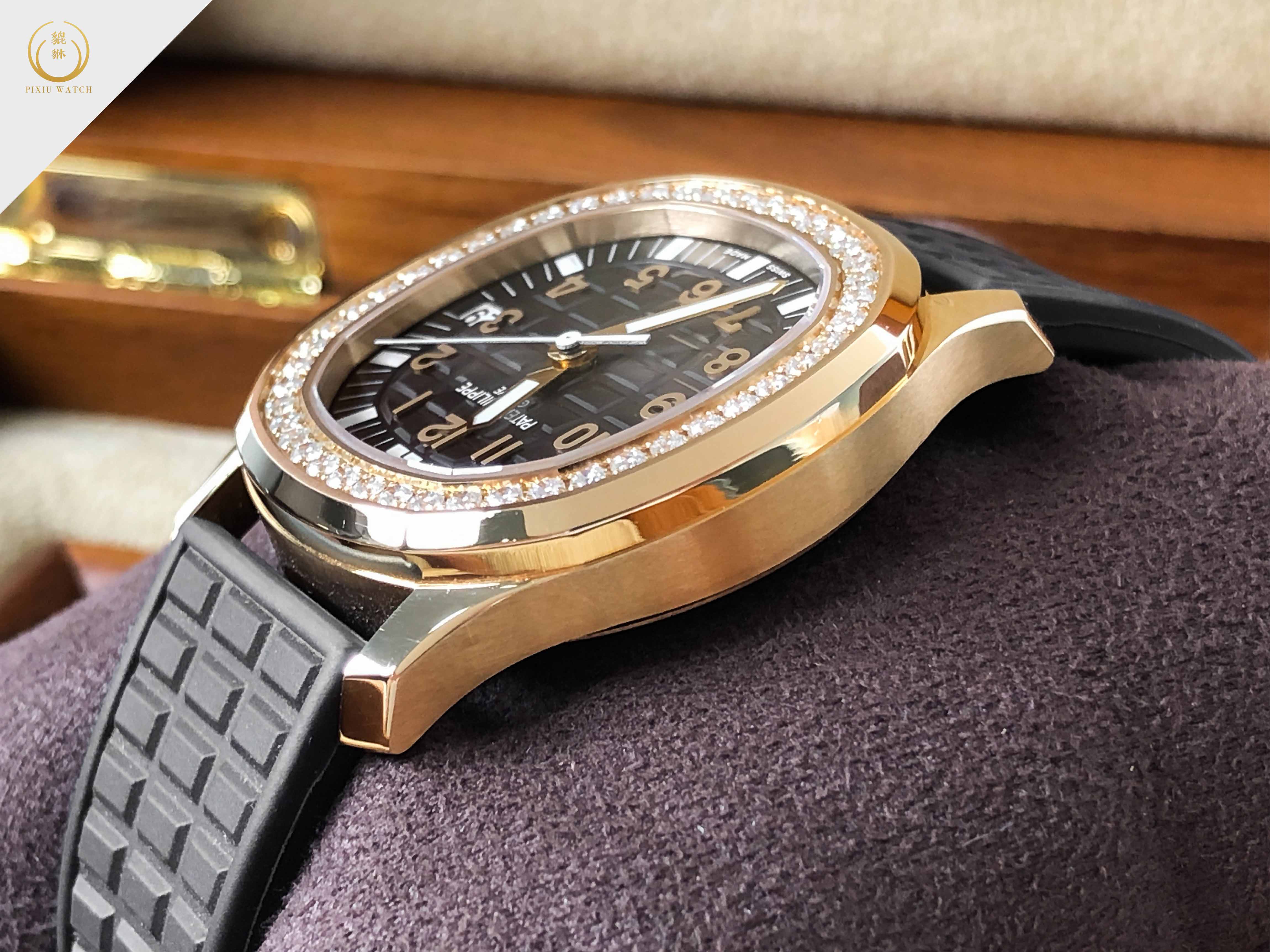 Patek Philippe Aquanaut 5068R-001