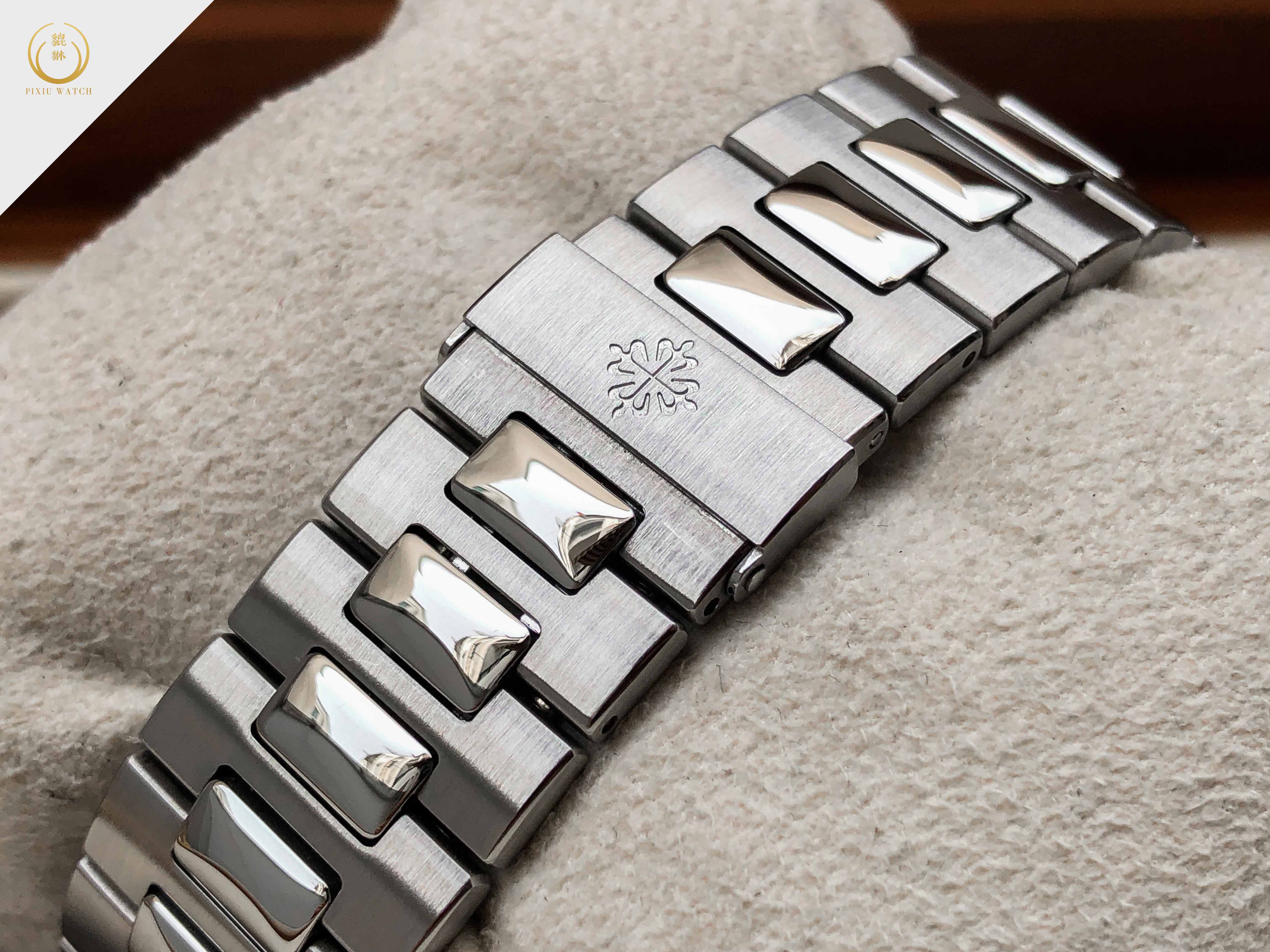 Patek Philippe 5711A Nautilus
