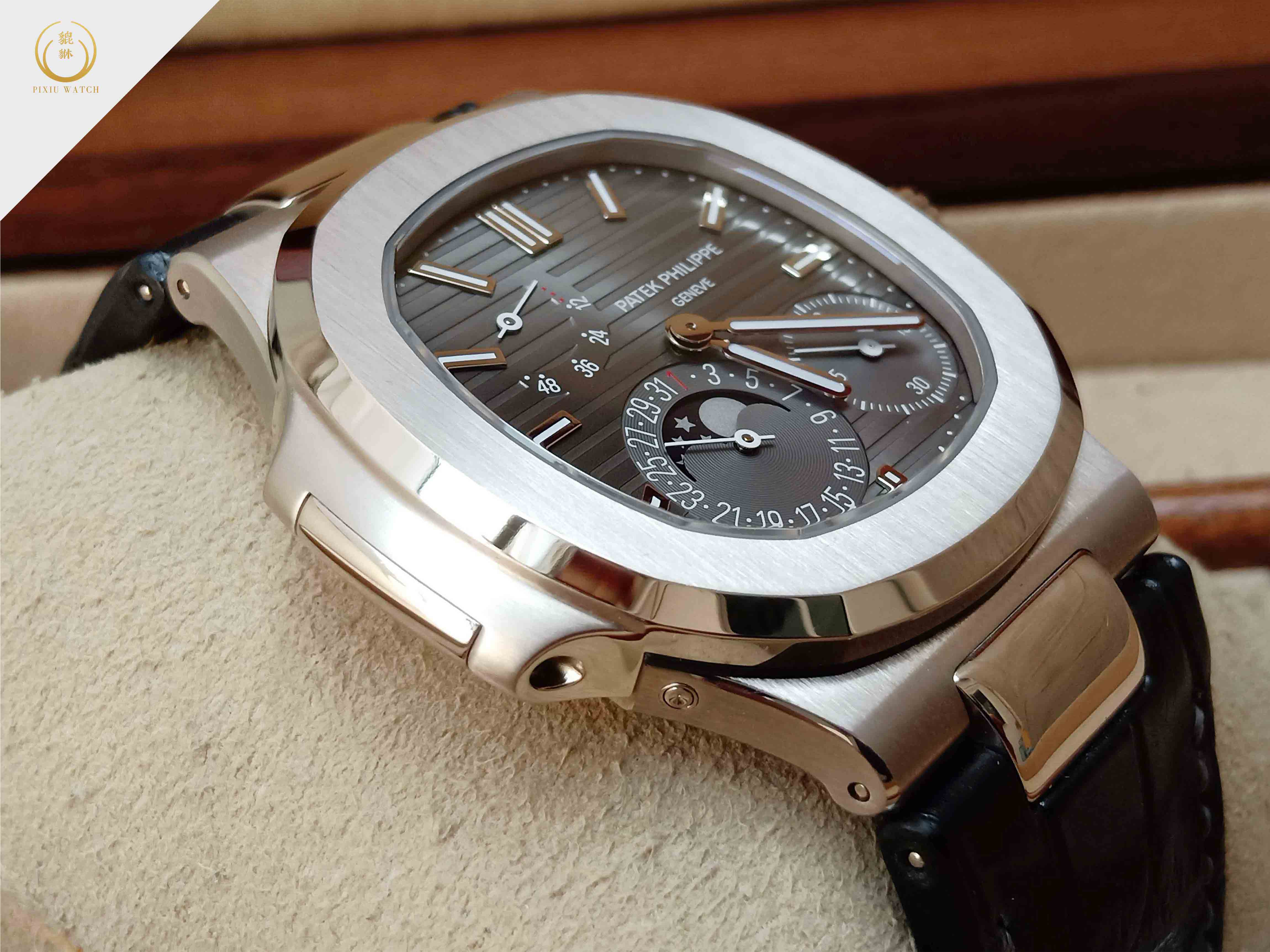 Patek Philippe Nautilus 5712G-001 Moon Phase White Gold