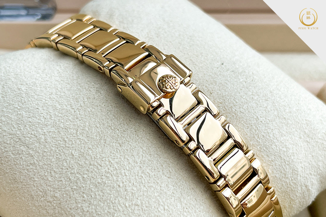 Patek Philippe Nautilus 4700-51J 18K Yellow Gold