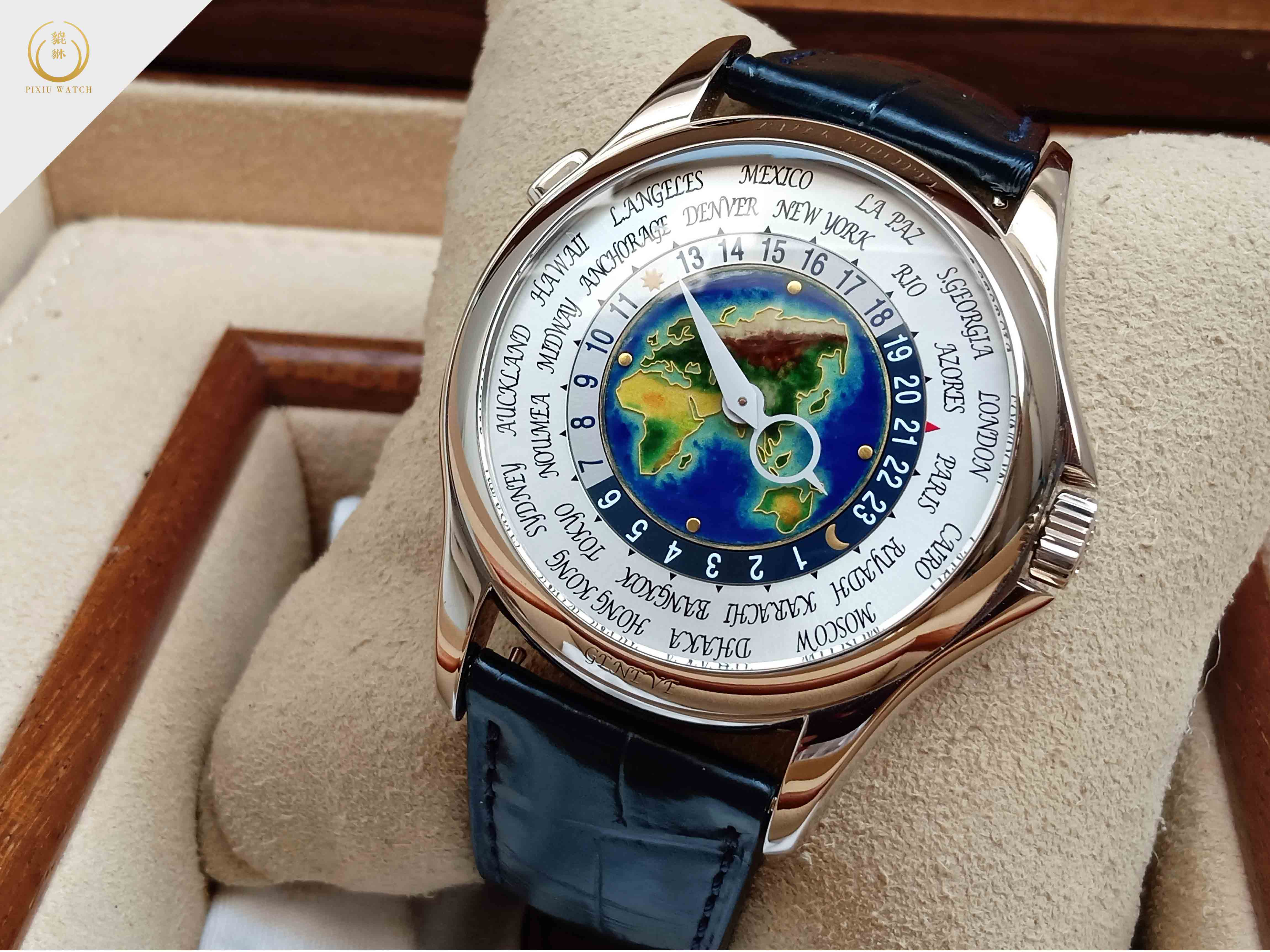Patek Philippe World Time 5131G-010