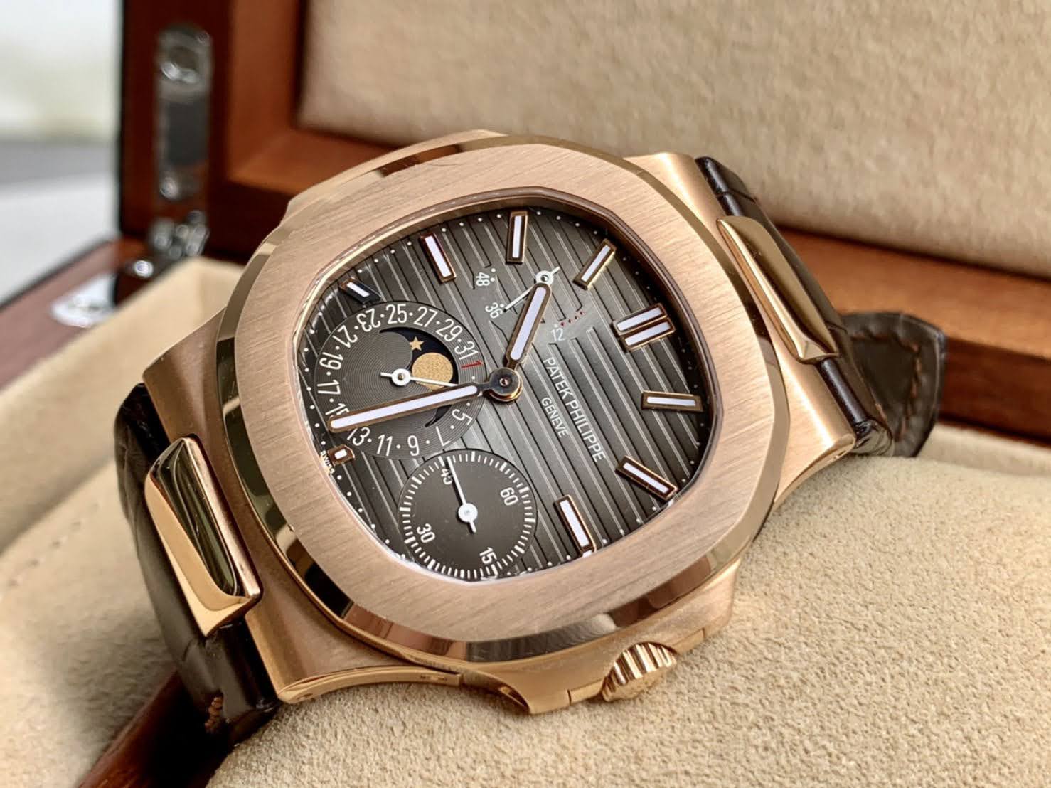 Patek Phillipe Nautilus 5712R Rosegold