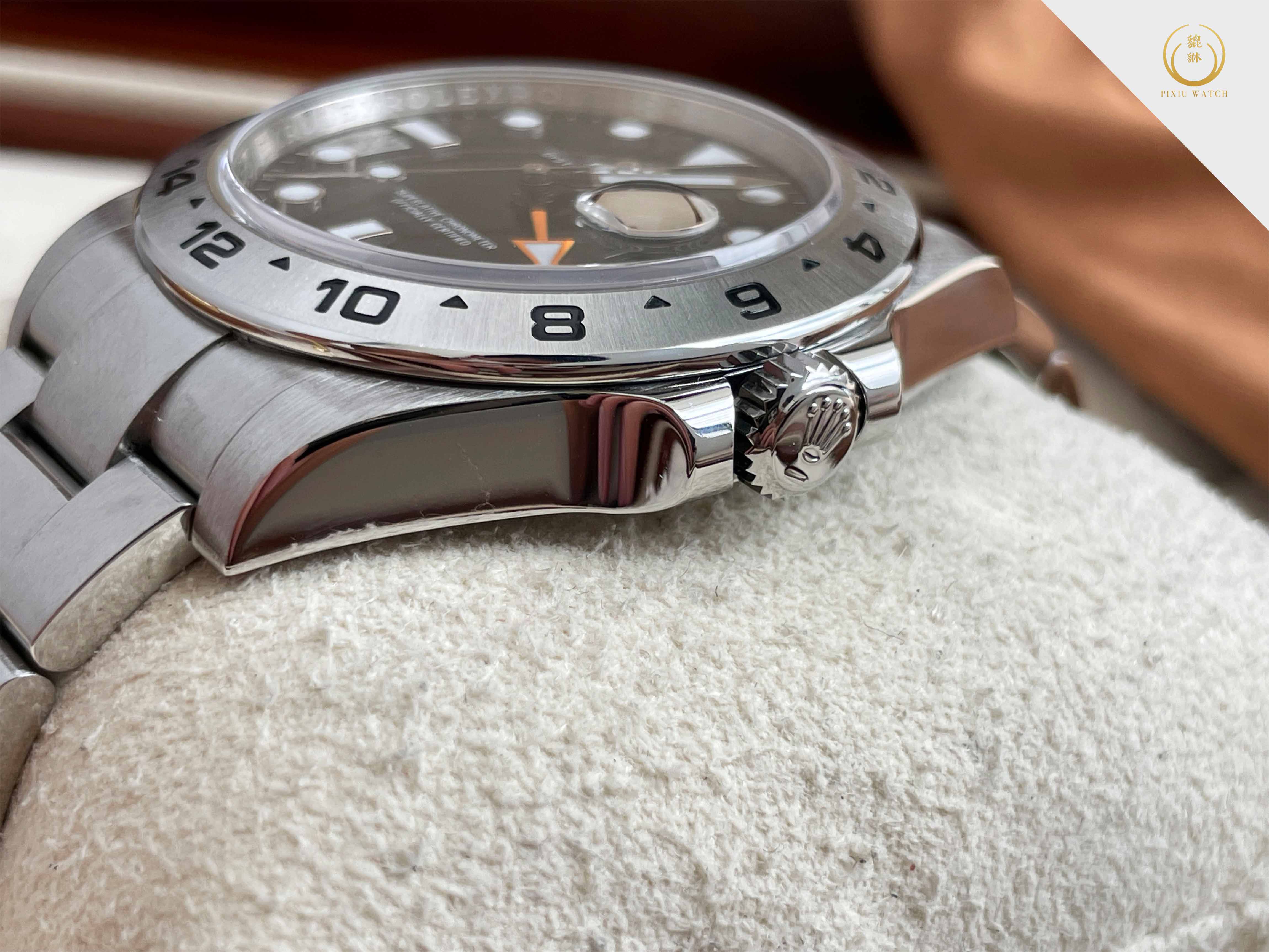Rolex Explorer II หน้าดำ เข็มส้ม