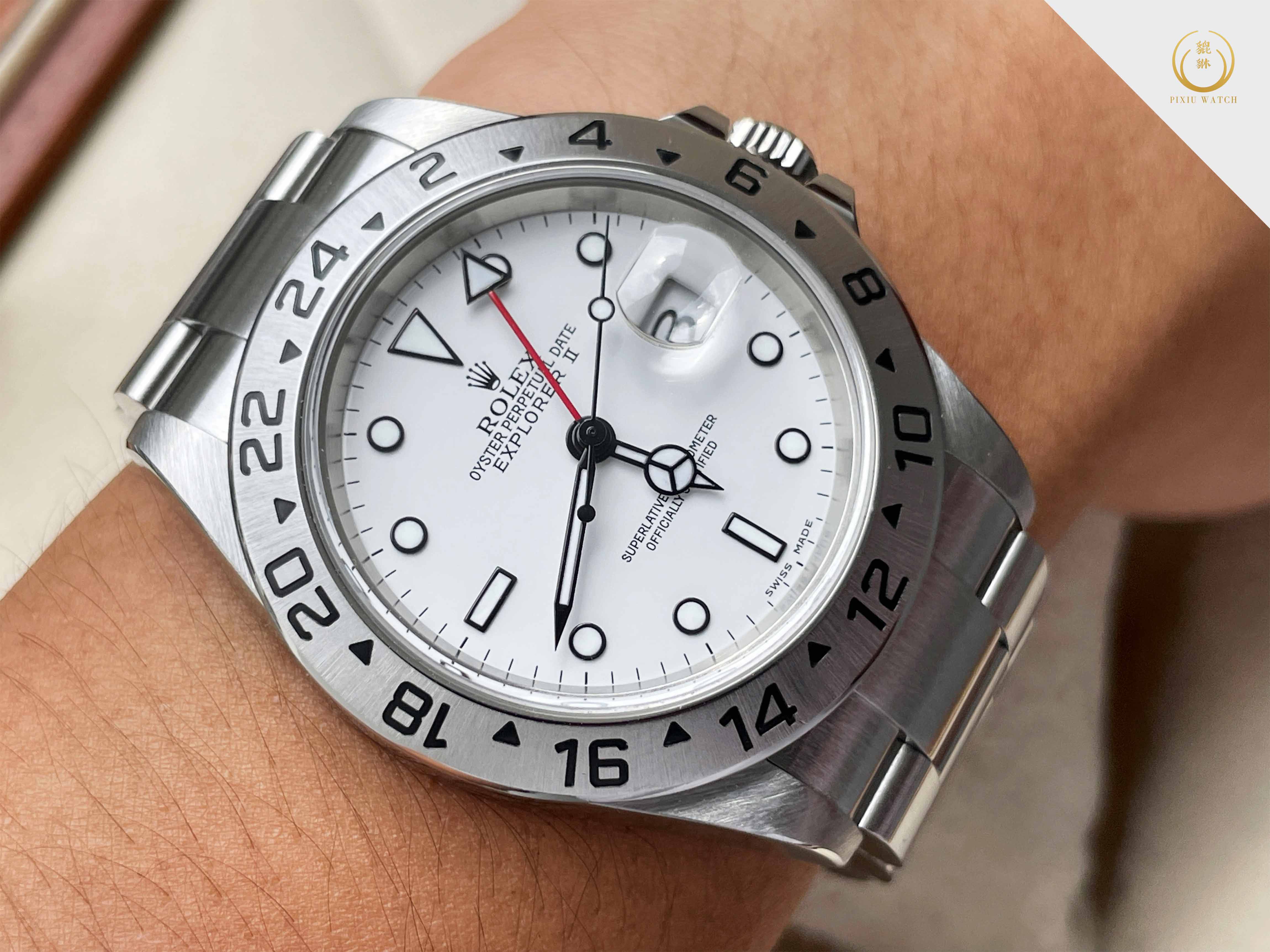 Rolex Explorer II หน้าขาว เข็มแดง