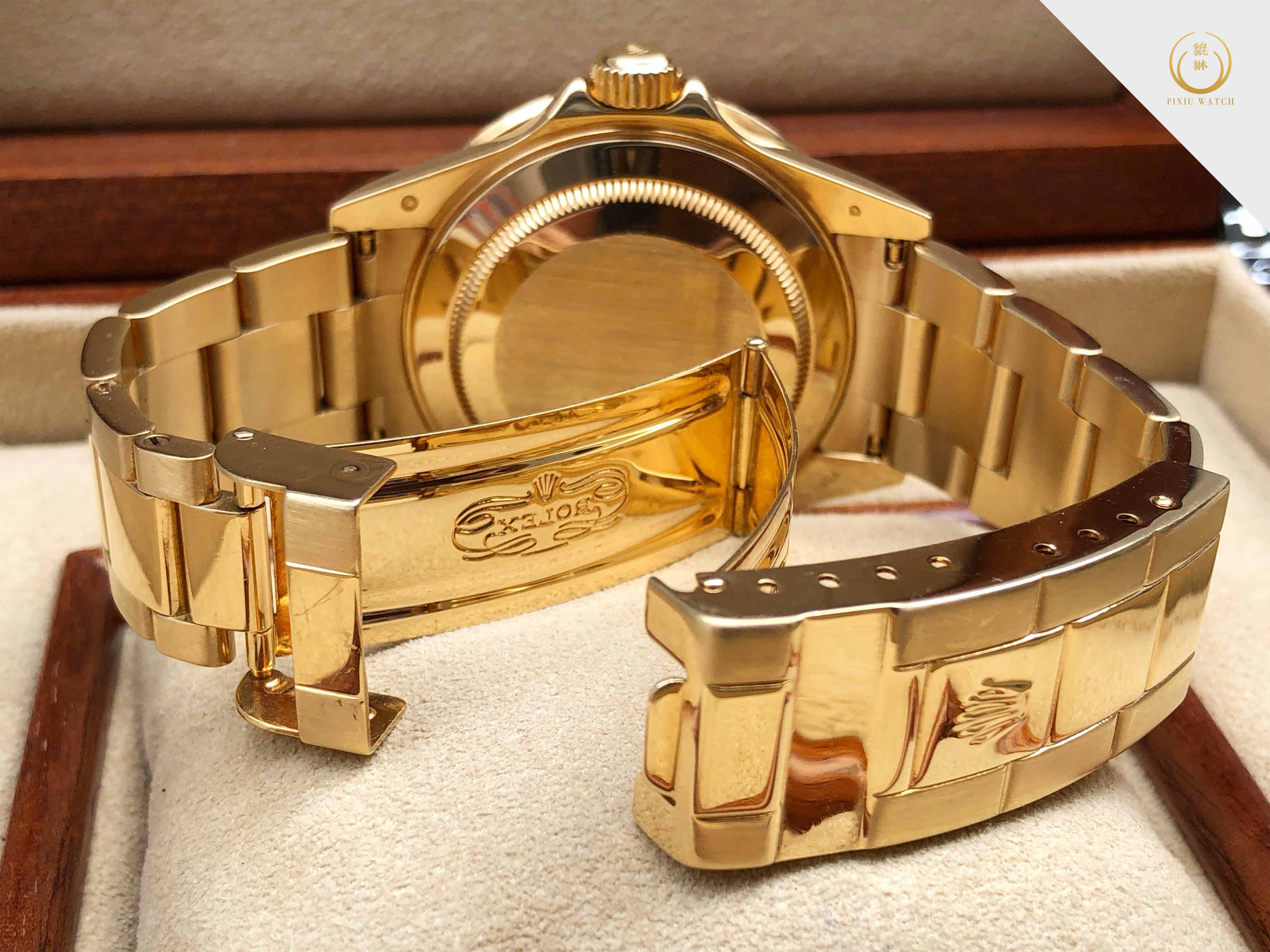 Rolex Submariner Date Full 18K Yellow Gold