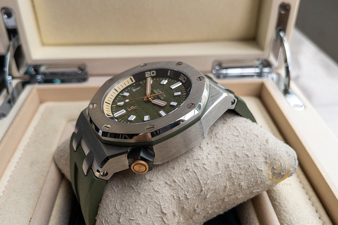 Audemars Piguet ROO Diver 15720ST