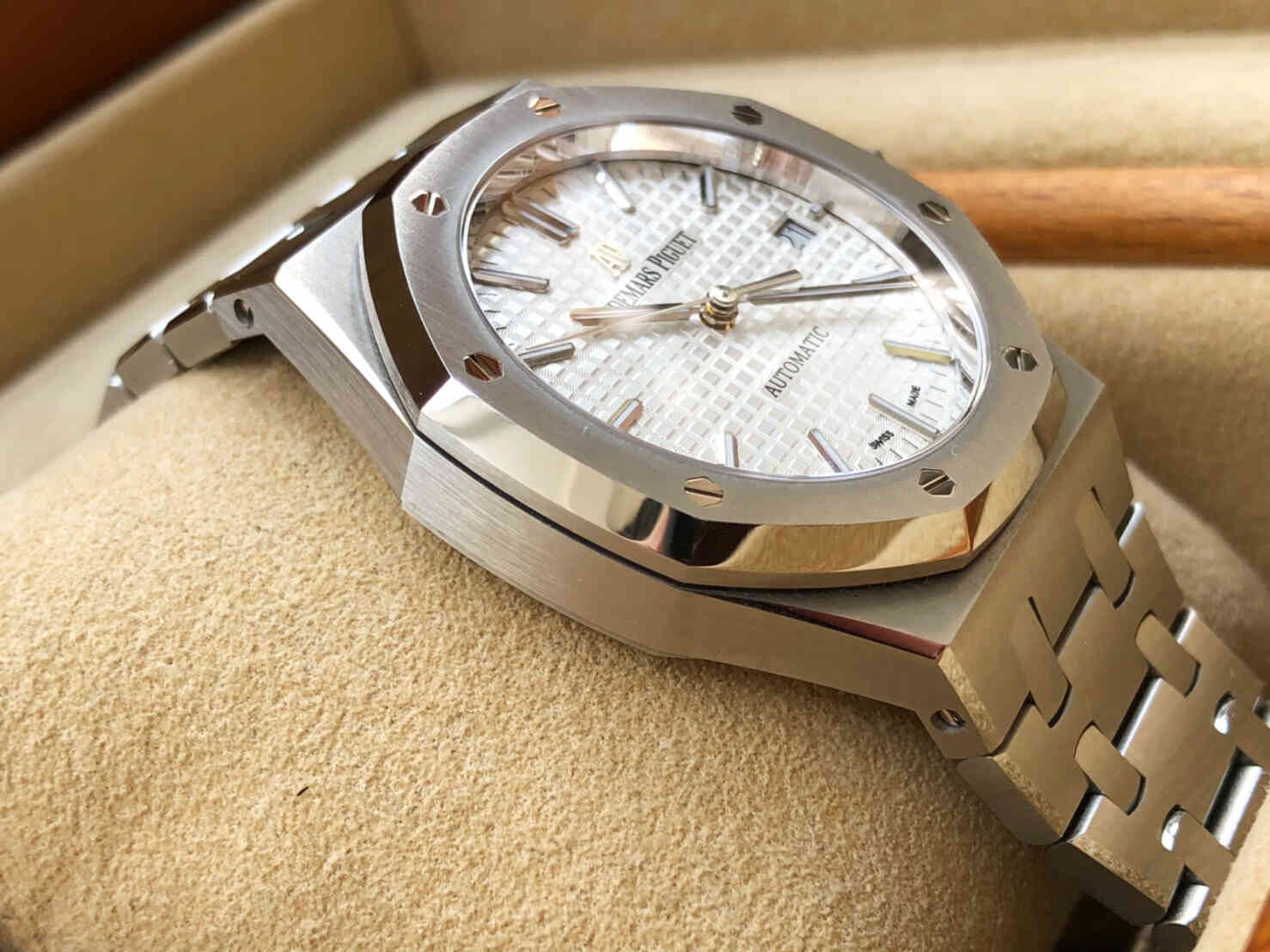 Audermar Piguet Royal Oak 15450st Silver Dial