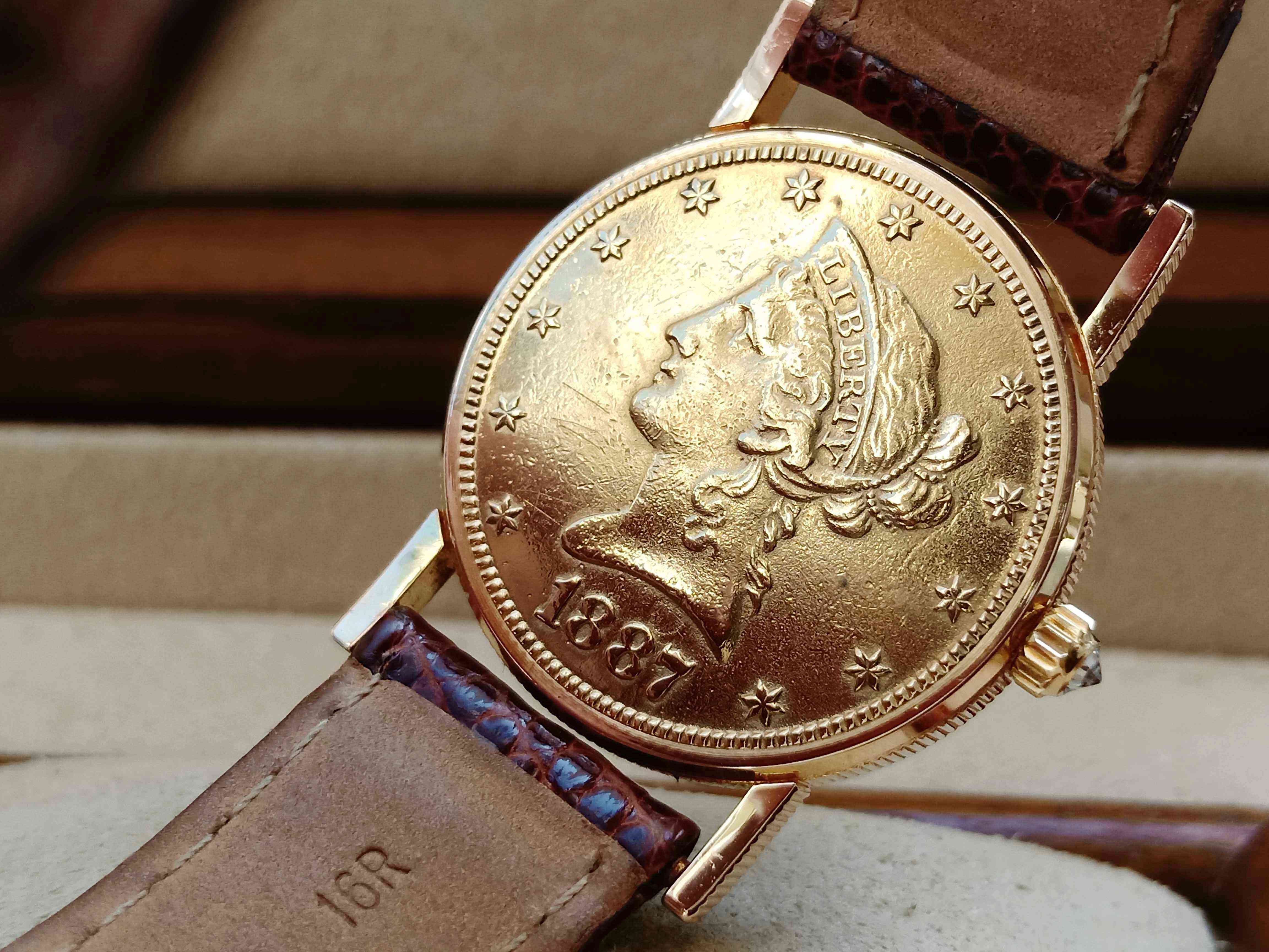 Corum Coin 10 Dollars Manual Winding