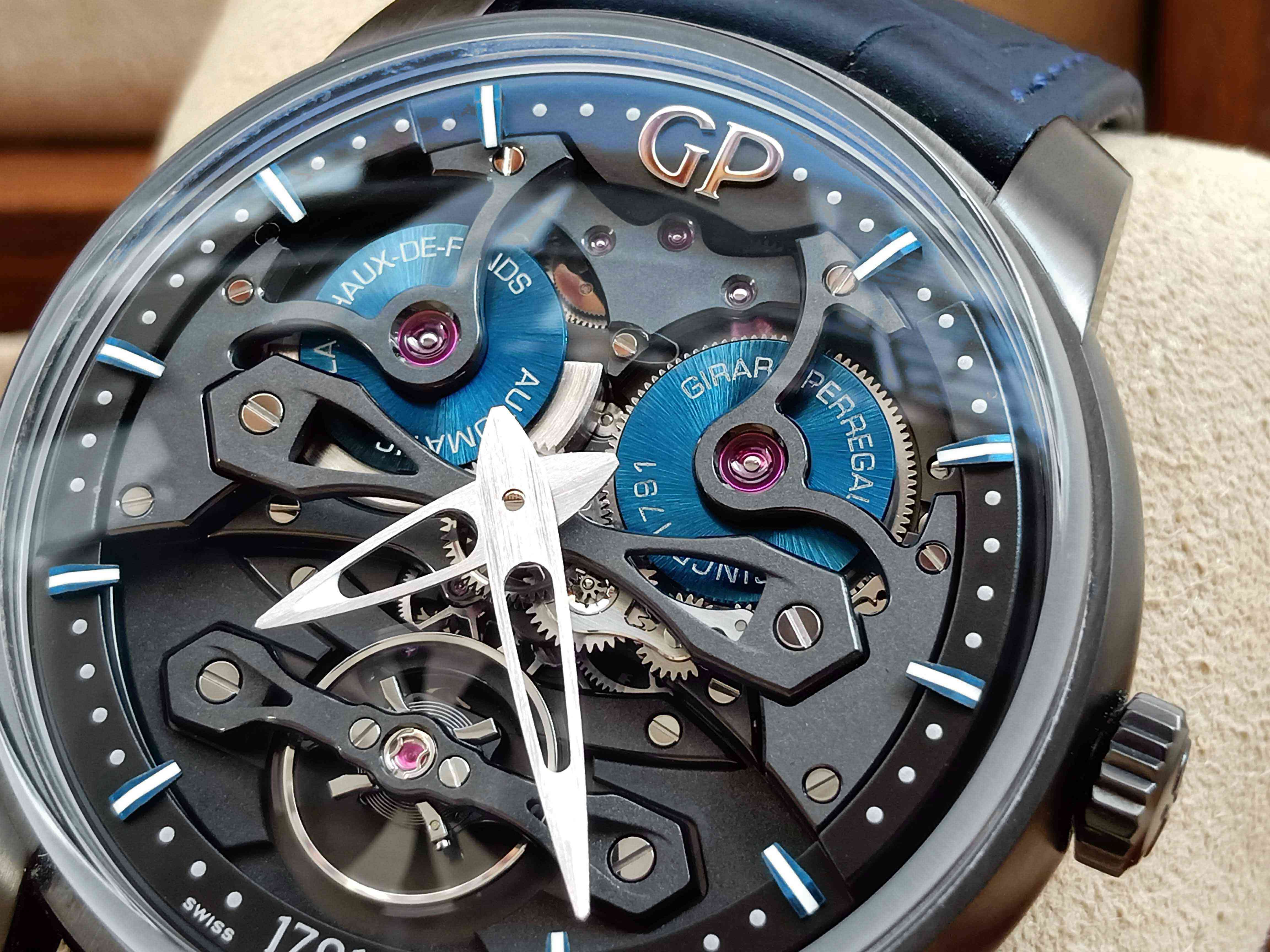 Girard-Perregaux Bridges Neo Bridges Earth to Sky Edition