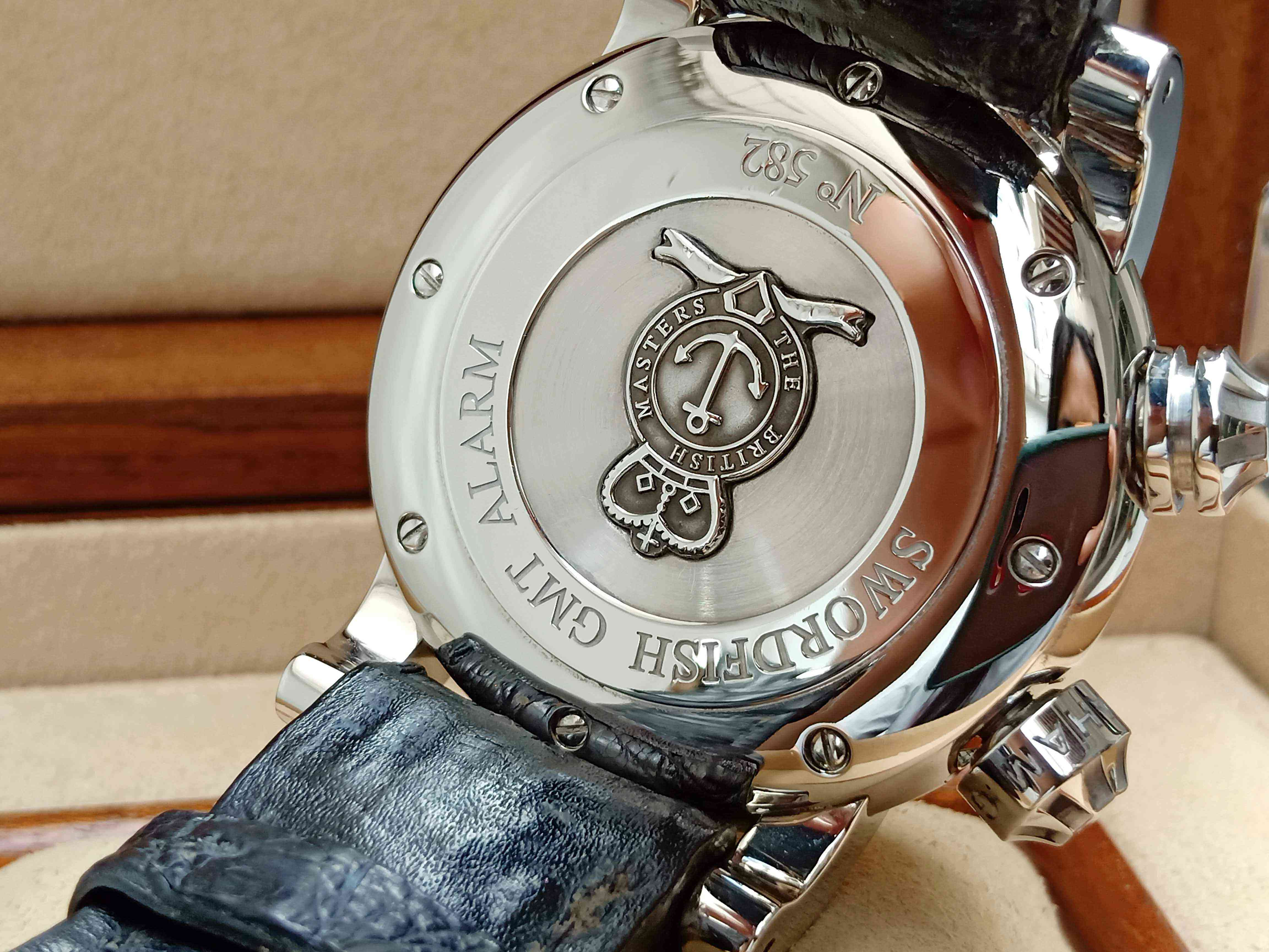 Graham Swordfish Grillo GMT-Alarm
