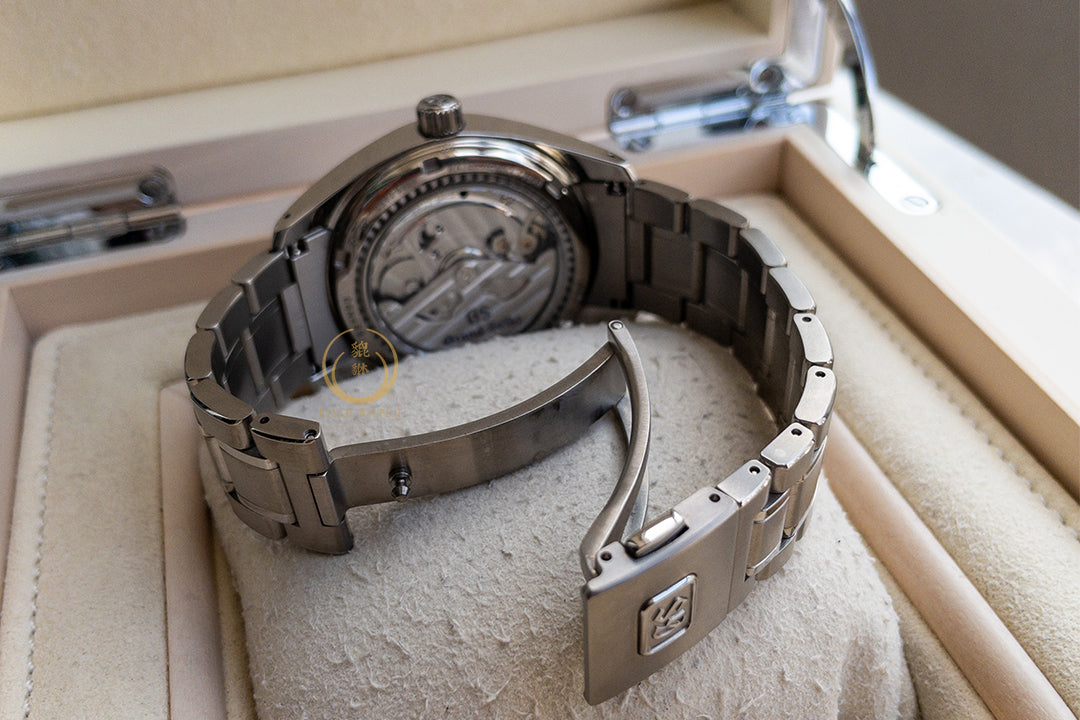 Grand Seiko Heritage Titanium Snowflake Dial