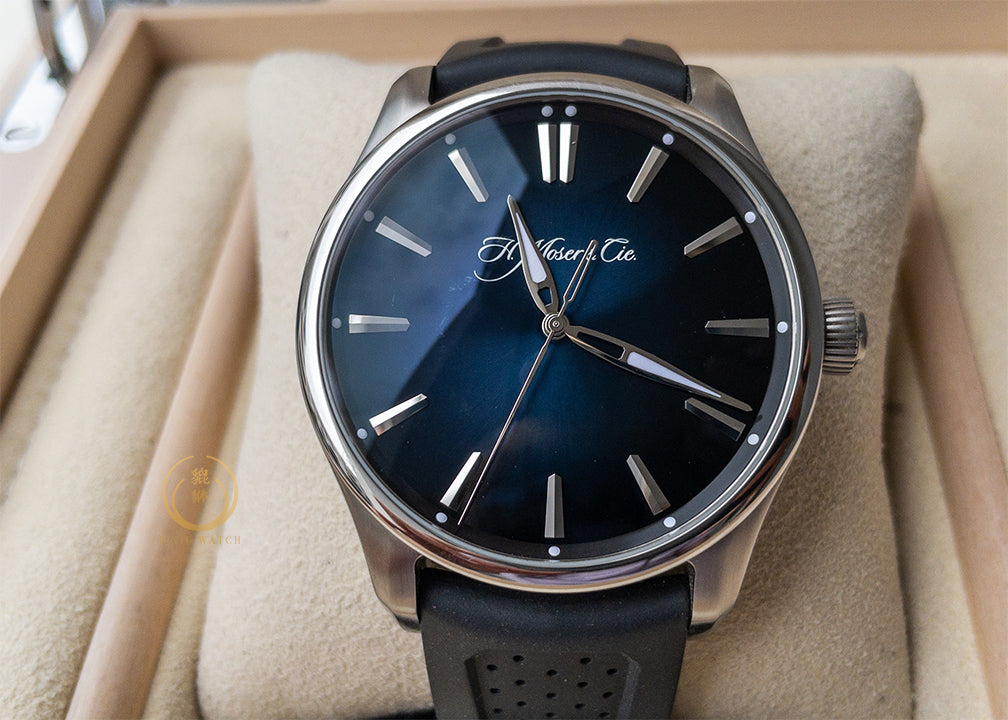 H. Moser & Cie. Pioneer Midnight Blue