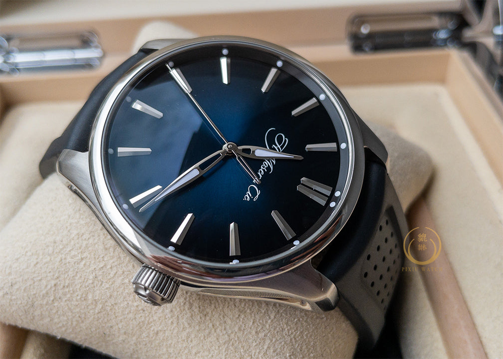 H. Moser & Cie. Pioneer Midnight Blue