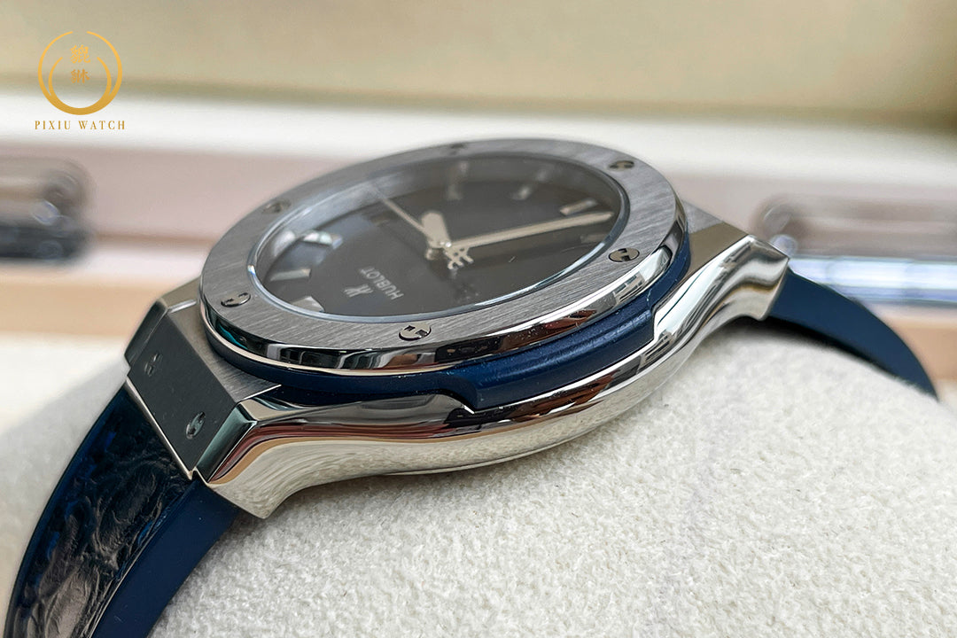 Hublot Classic Fusion Titanium Blue