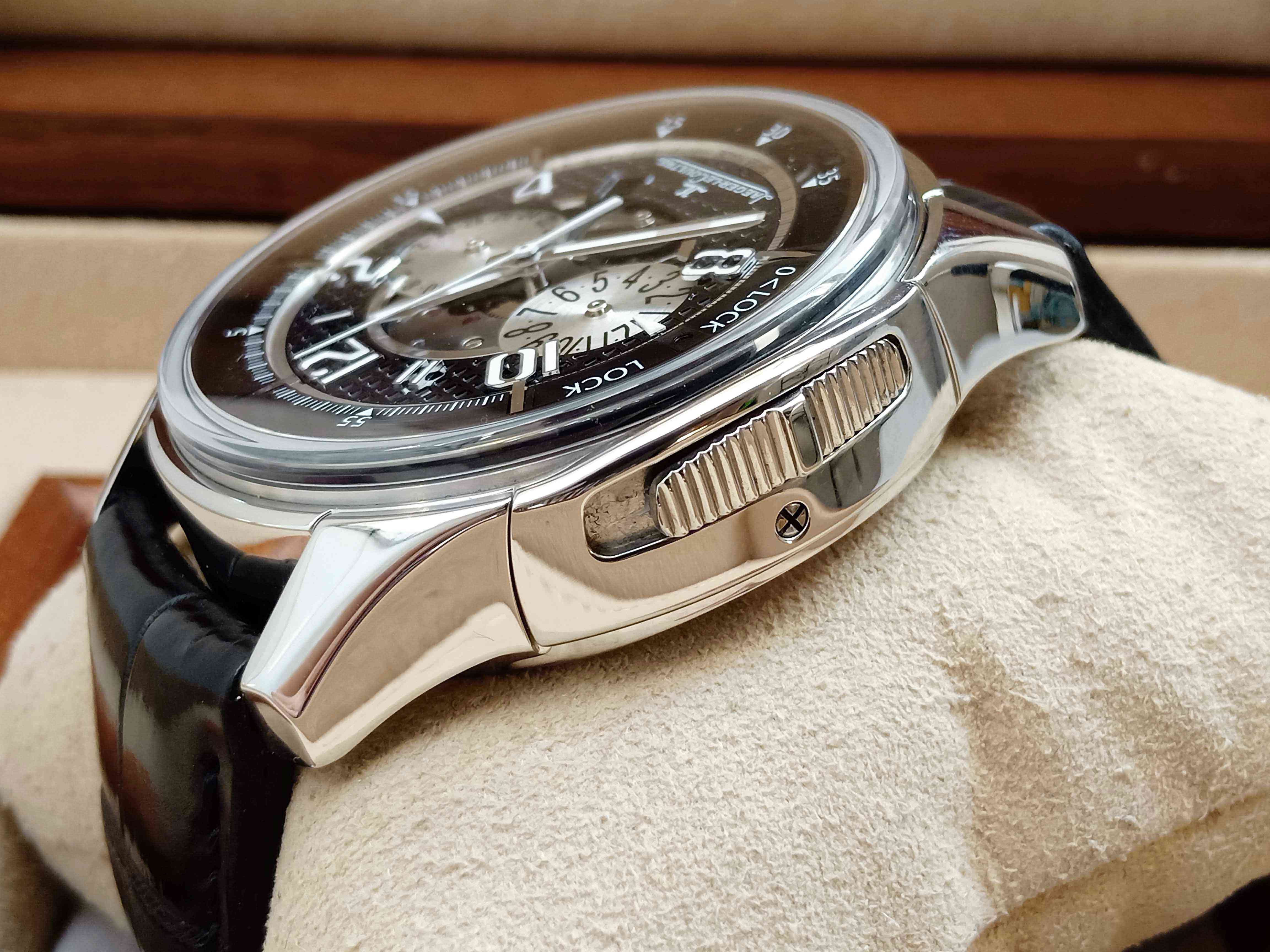 Jaeger LeCoultre Amvox 2 Aston Martin Chronograph Limited Edition