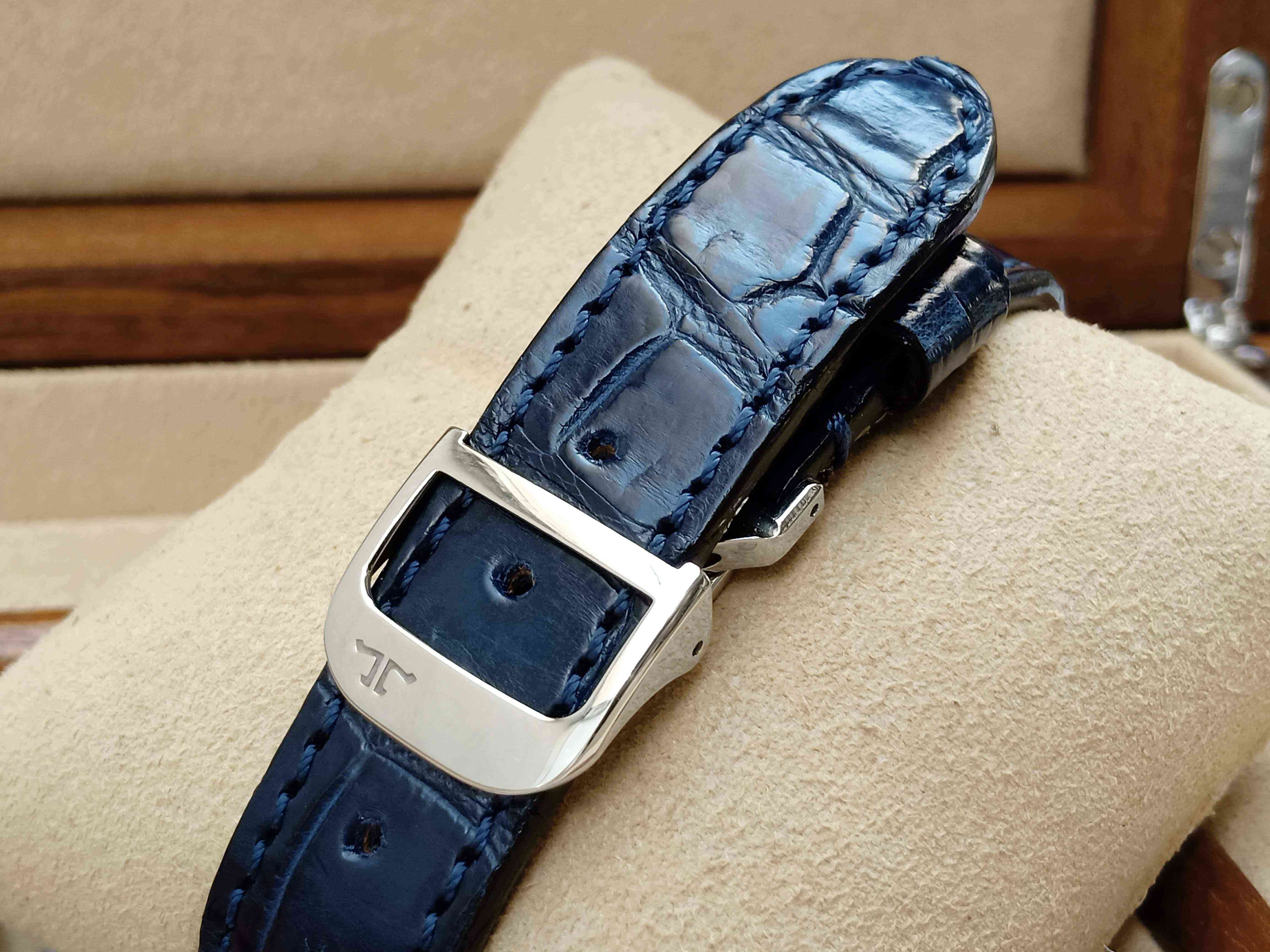Jaeger LeCoultre Reverso Duoface Pearl Diamond Mid-Size