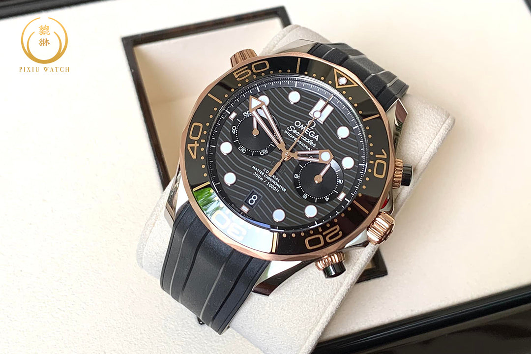 Omega Seamaster Diver 300M Master Chronograph Steel/Sedna Gold