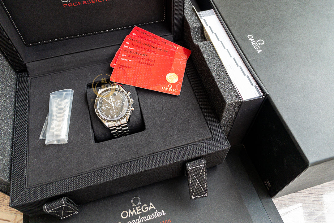 Omega Speedmaster Moonwatch 3861