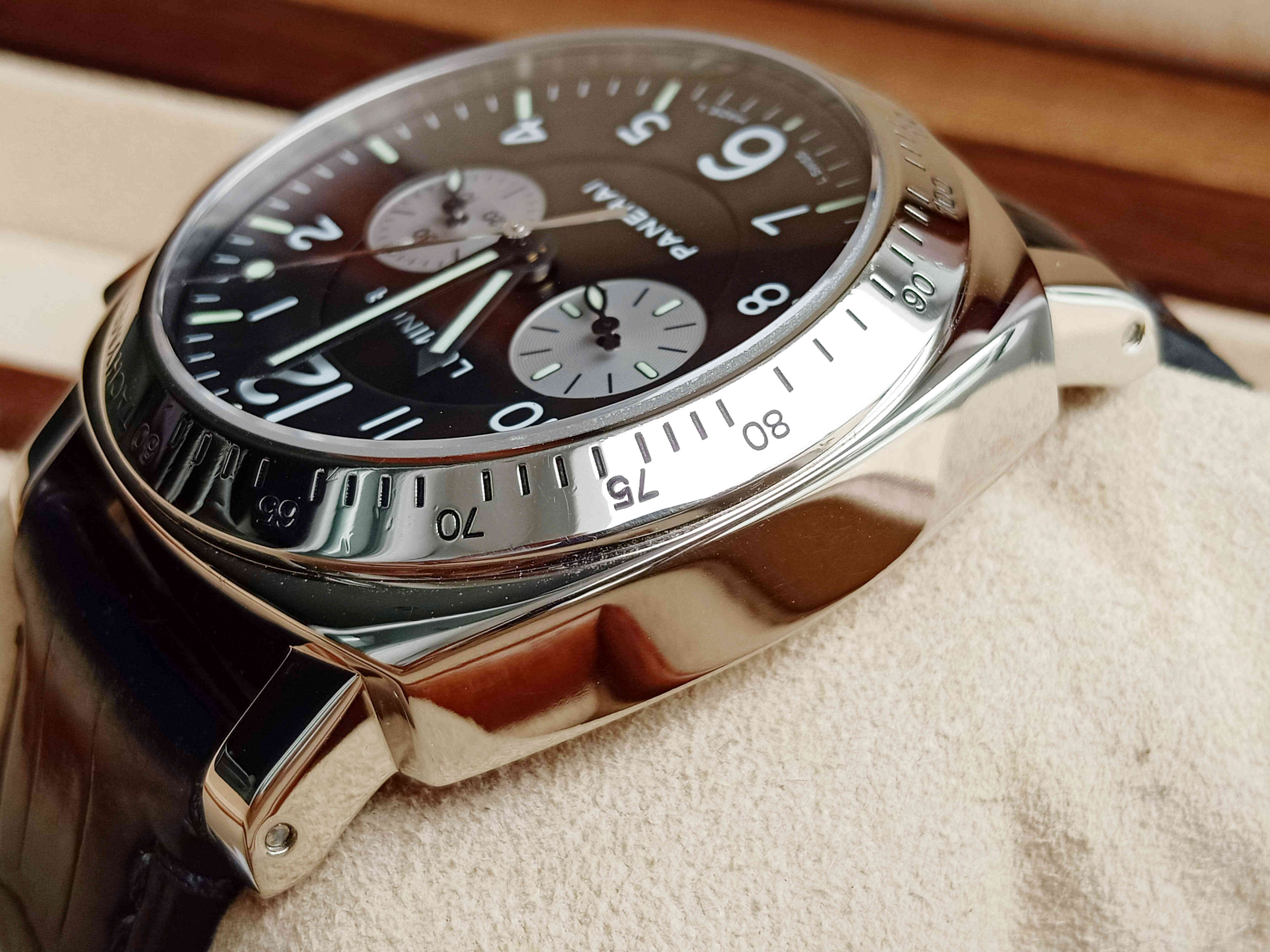 Panerai Luminor Chrono White Gold PAM00189