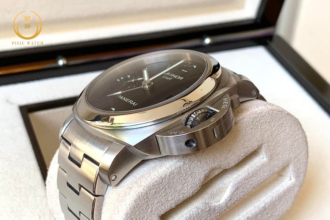 Panerai Luminor 329 GMT 3 Days