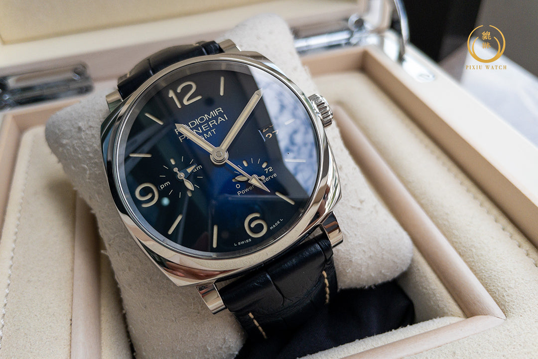 Panerai Radiomir PAM00946 GMT Power Reserve