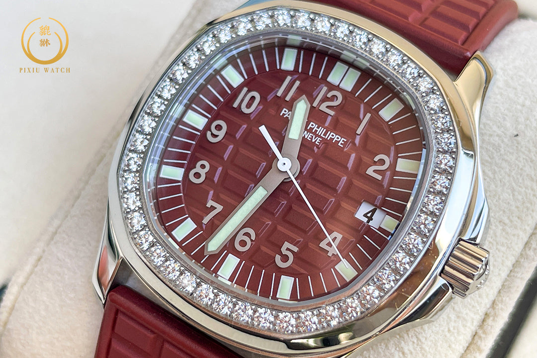 Patek Philippe Aquanaut 5067A-010 Burgundy Red Dail