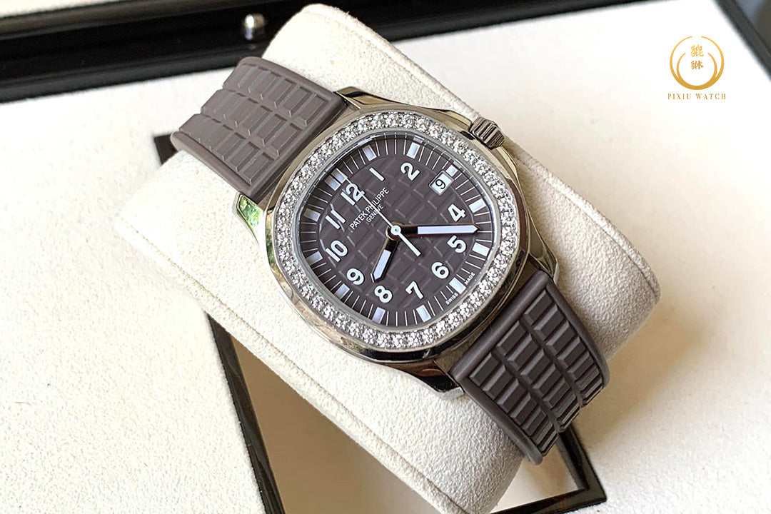 Patek Philippe Aquanaut 5067A-023 Etoupe Diamonds