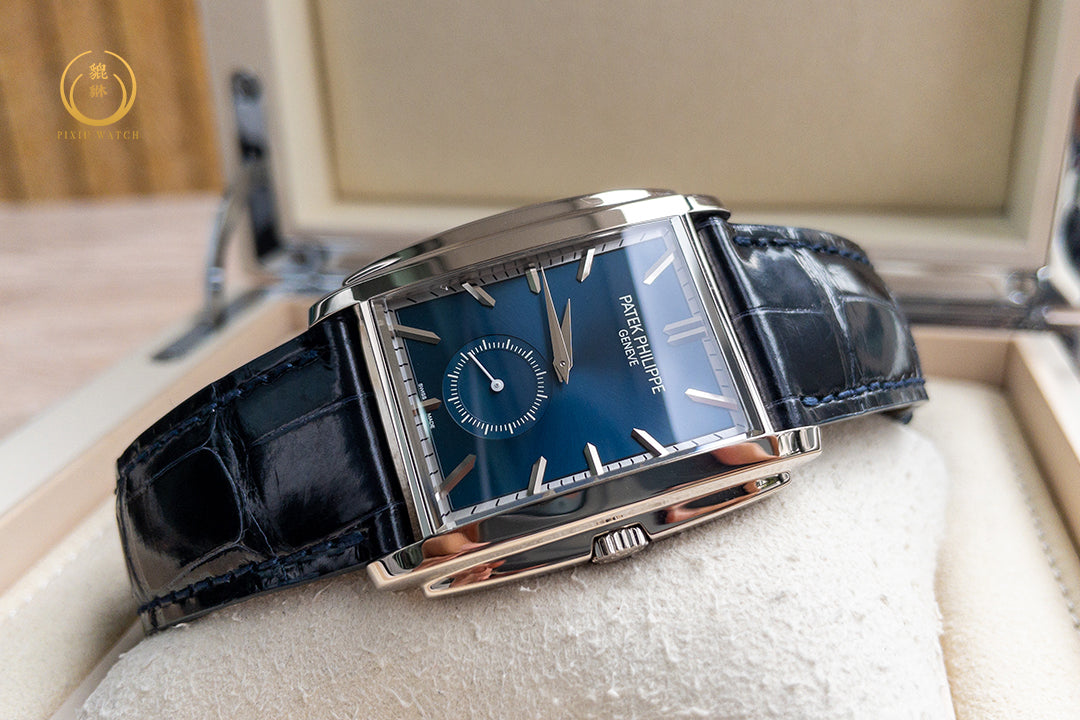 Patek Philippe Gondolo 5124G-011 White Gold Blue Dial